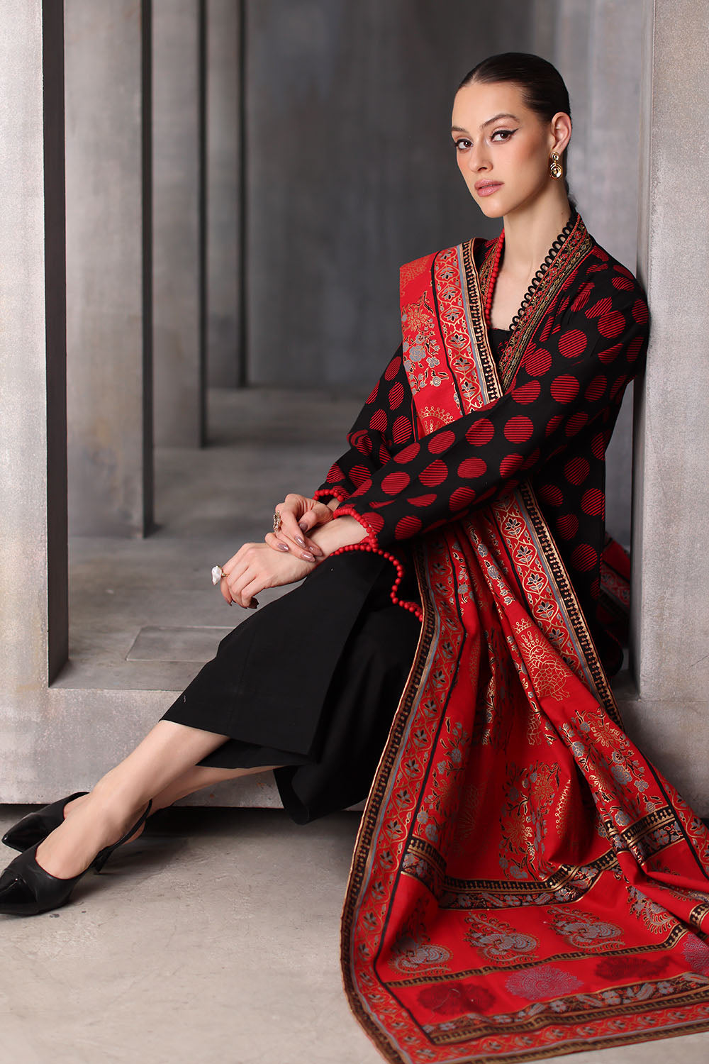 3 Piece Printed Khaddar Suit with Gold & Lacquer Printed Khaddar Dupatta