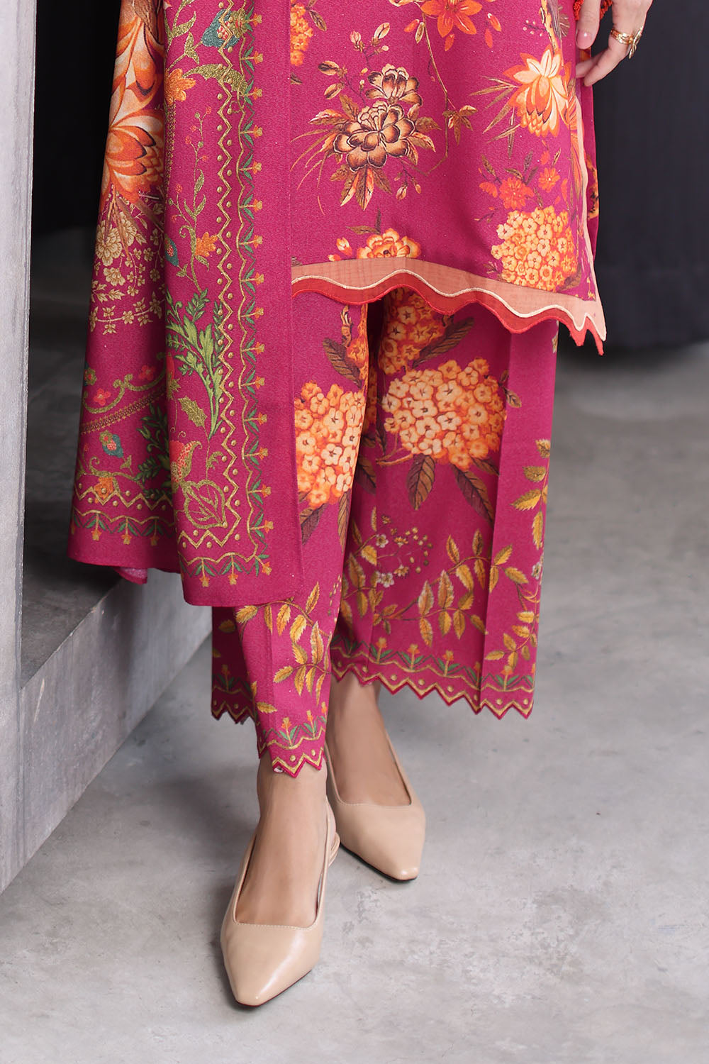 3 Piece Printed Karandi Suit with Printed Karandi Dupatta