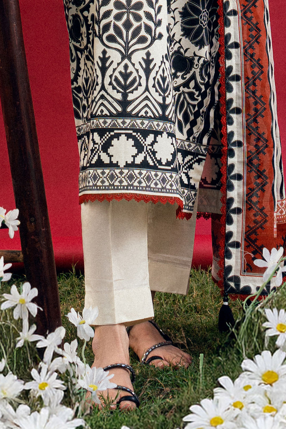 3 PIece Printed Lawn Suit