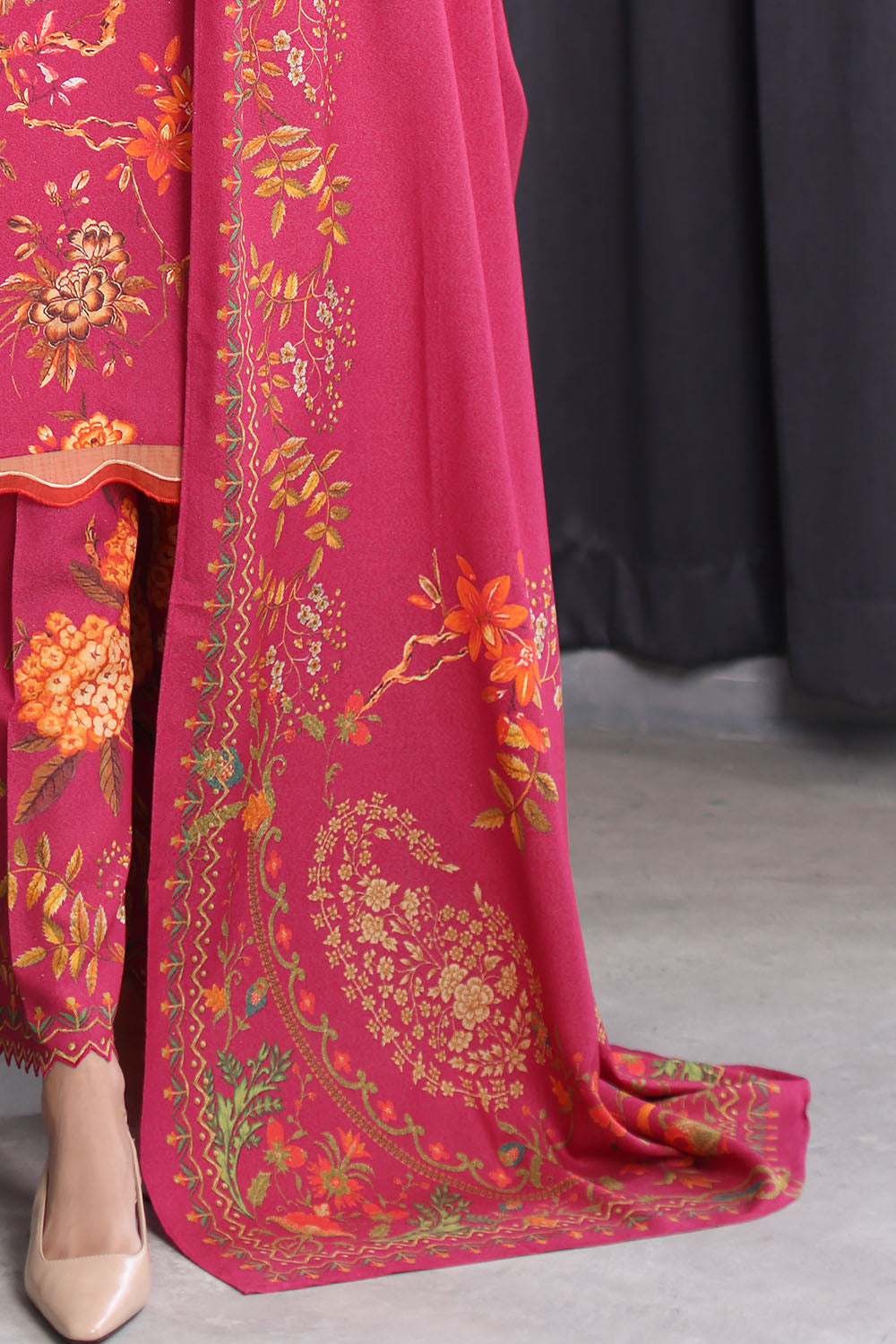 3 Piece Printed Karandi Suit with Printed Karandi Dupatta