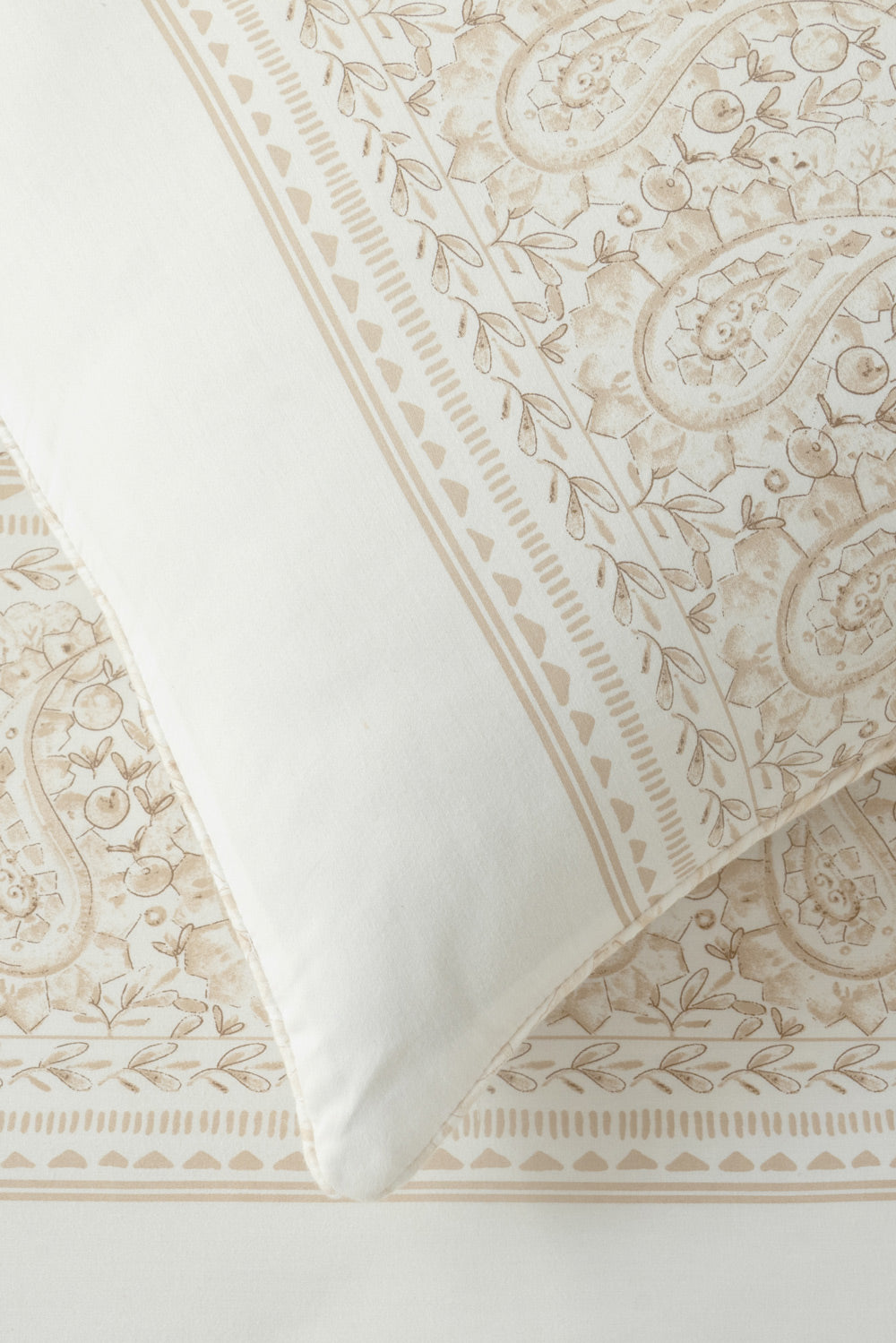 Paisley Elegance Quilt Cover Set