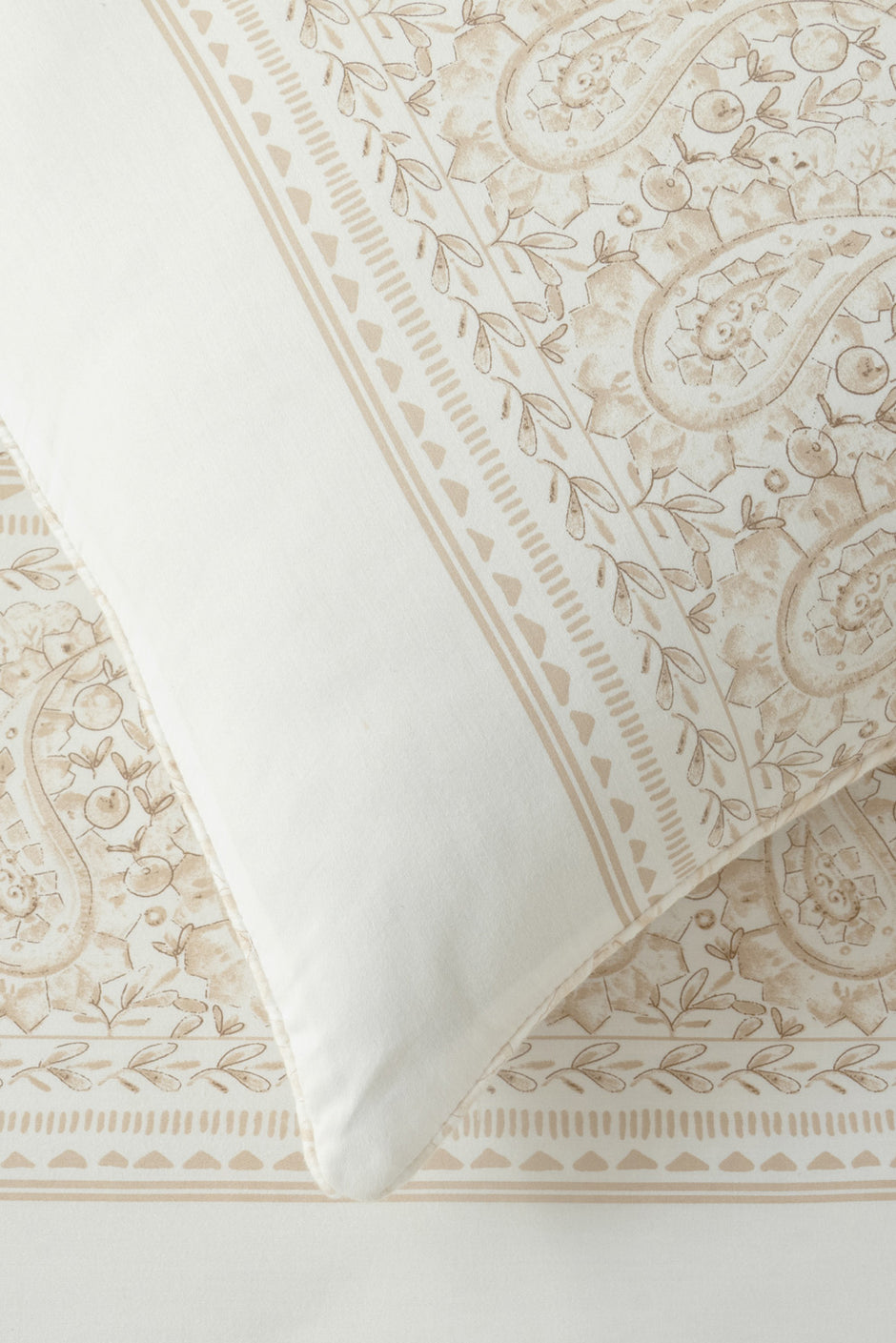 Paisley Elegance Quilt Cover Set