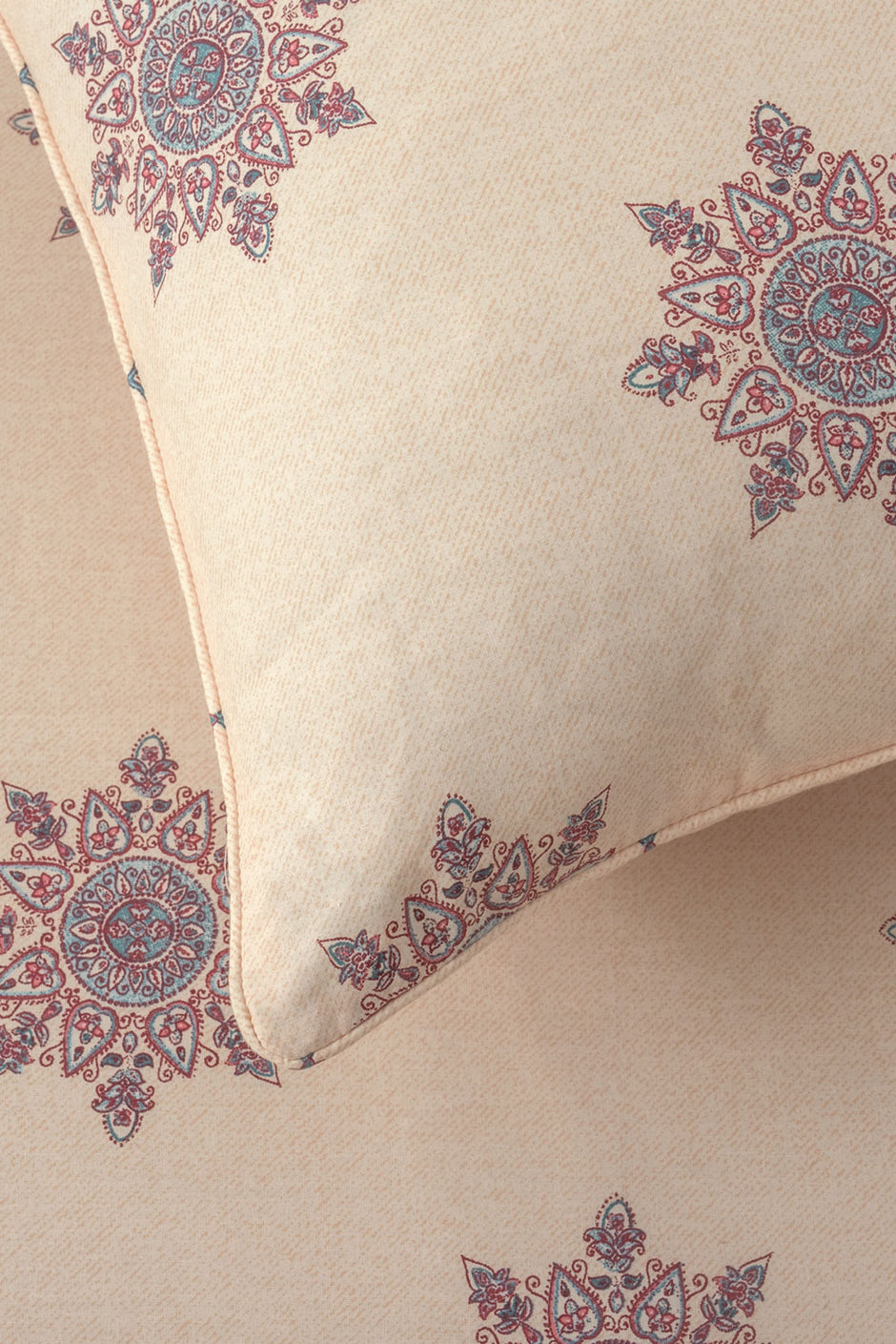 Paisley Blush T-150 Bed Sheet Set