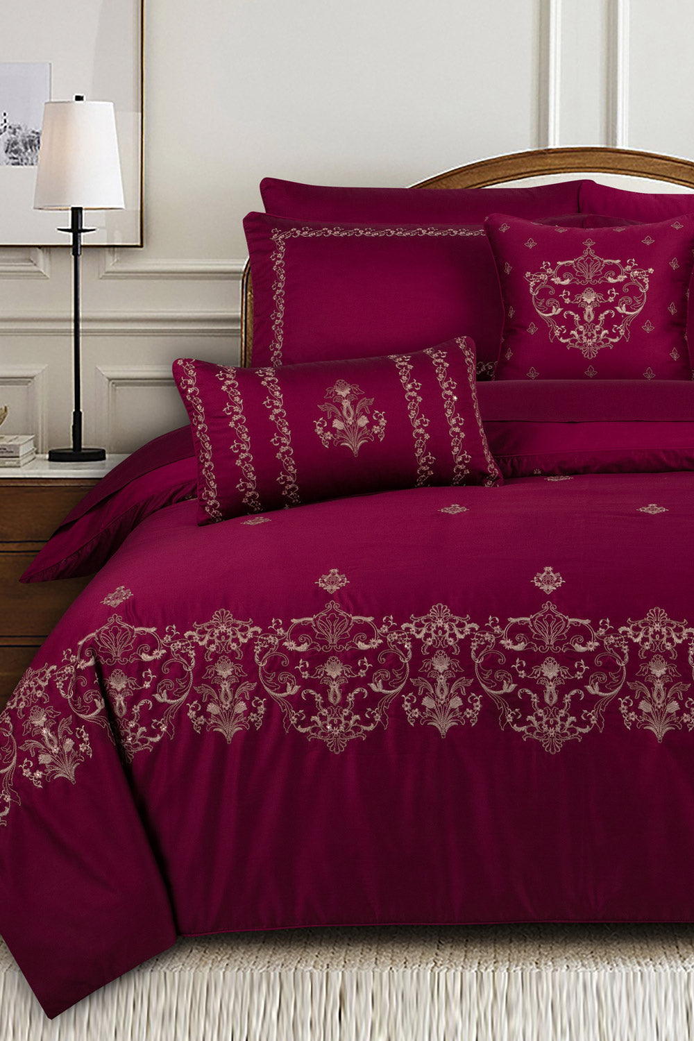 Paradise T-400 Embroidered Quilt Cover set
