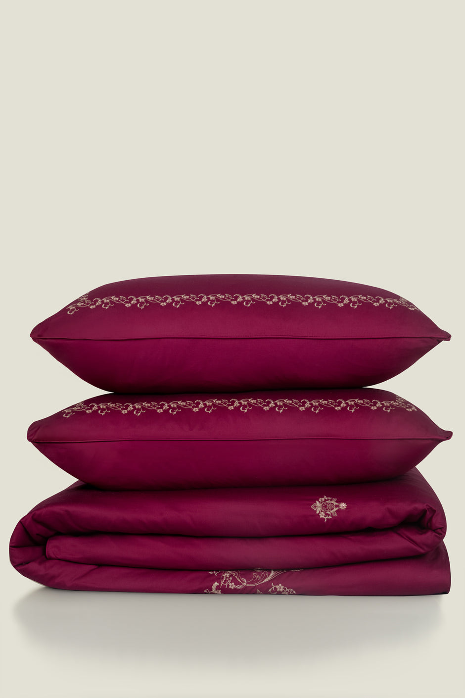 Paradise T-400 Embroidered Quilt Cover set