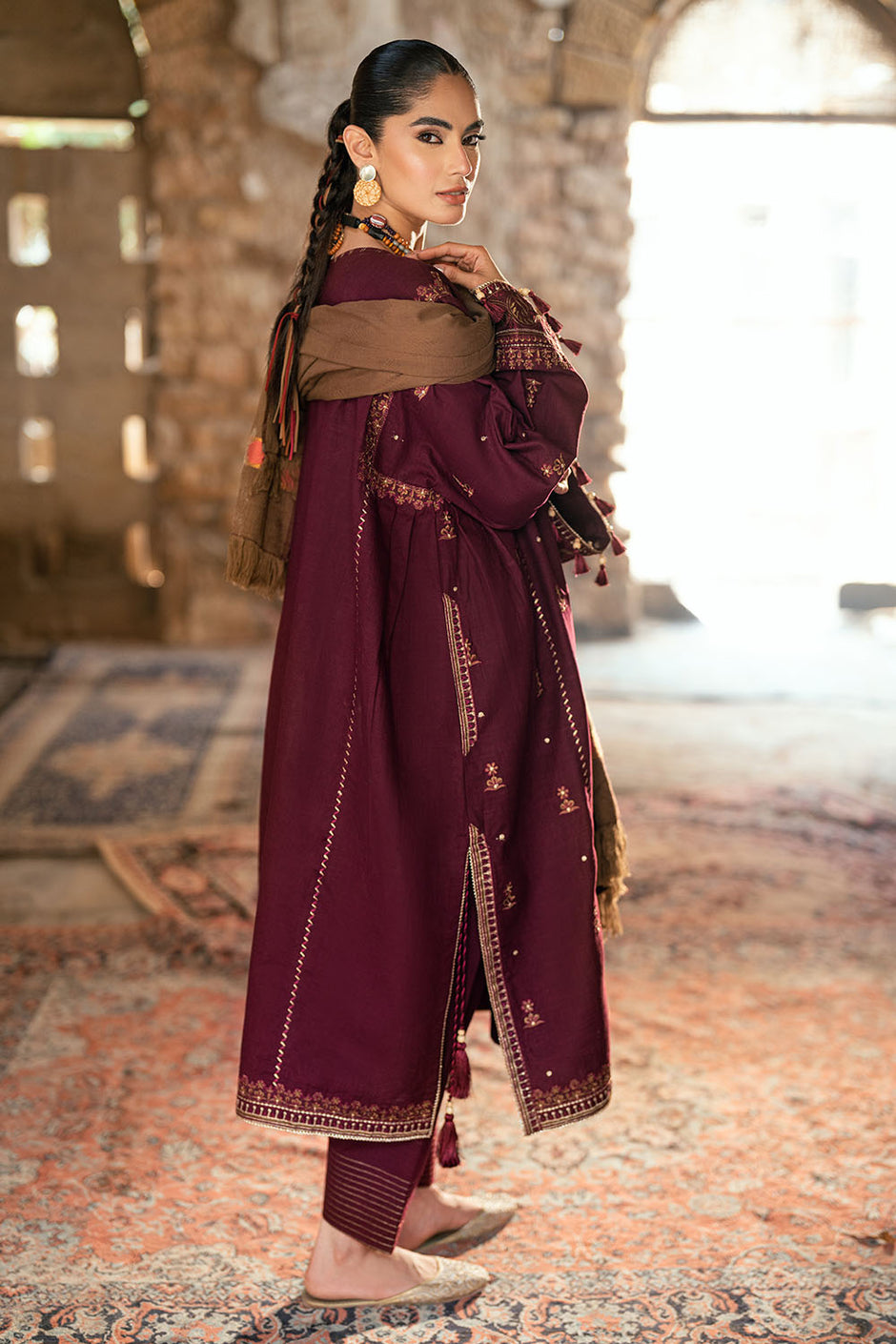 3 Piece Pashmina Suit with Embroidered Khaddar Shirt and Dyed Trouser with Organza Border