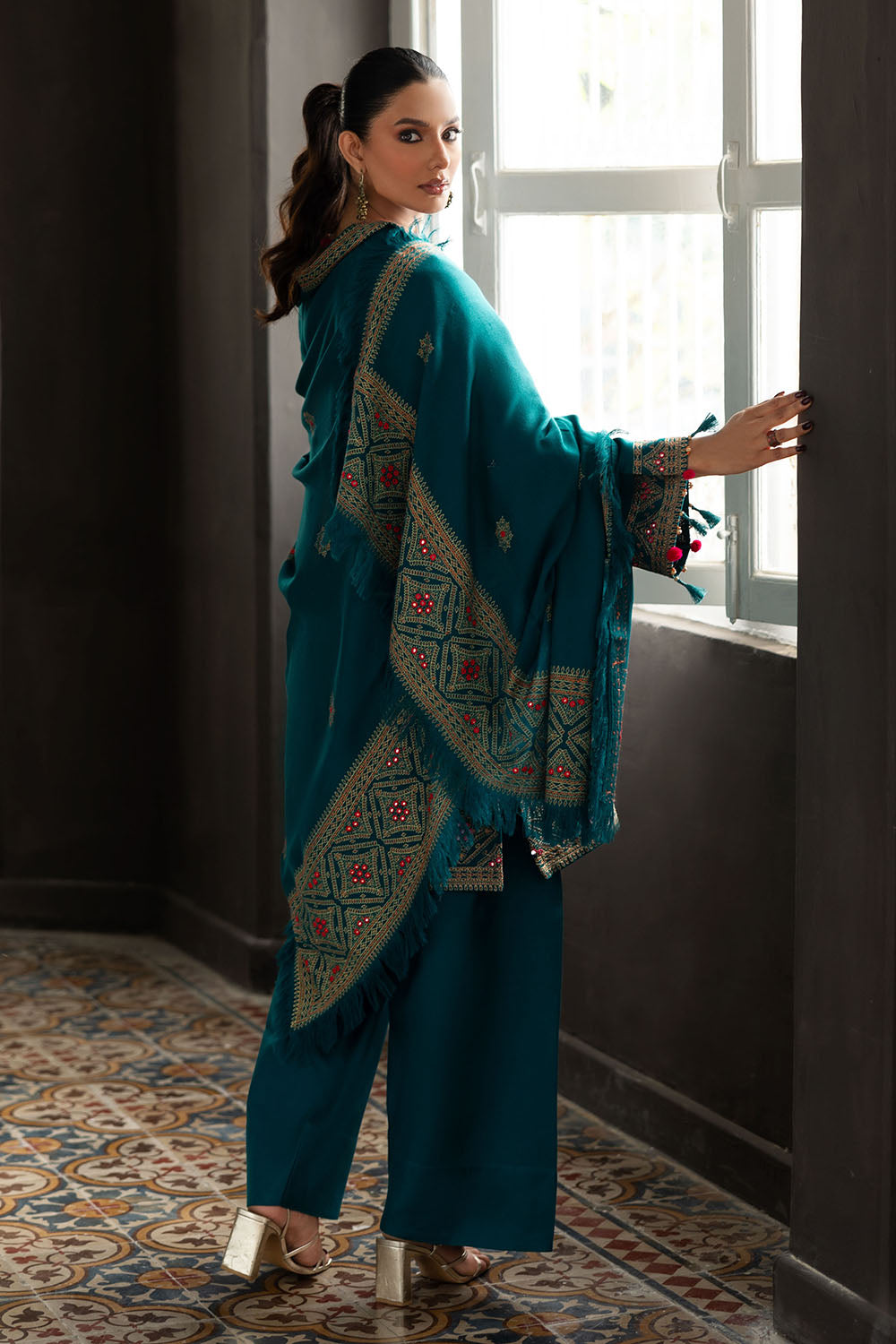3 Piece Embroidered Pashmina Suit with Shawl