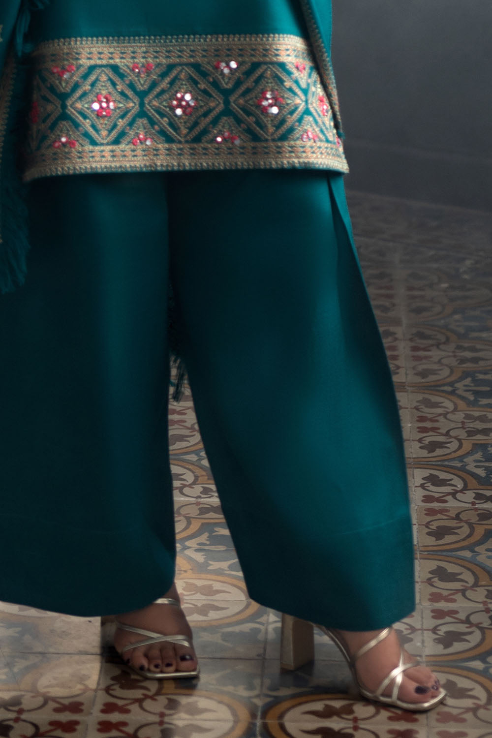 3 Piece Embroidered Pashmina Suit with Shawl