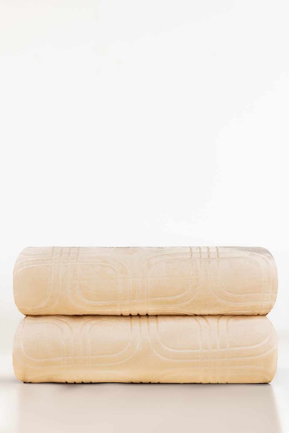 AW25-Pearled Ivory Embossed Single Ply Fleece