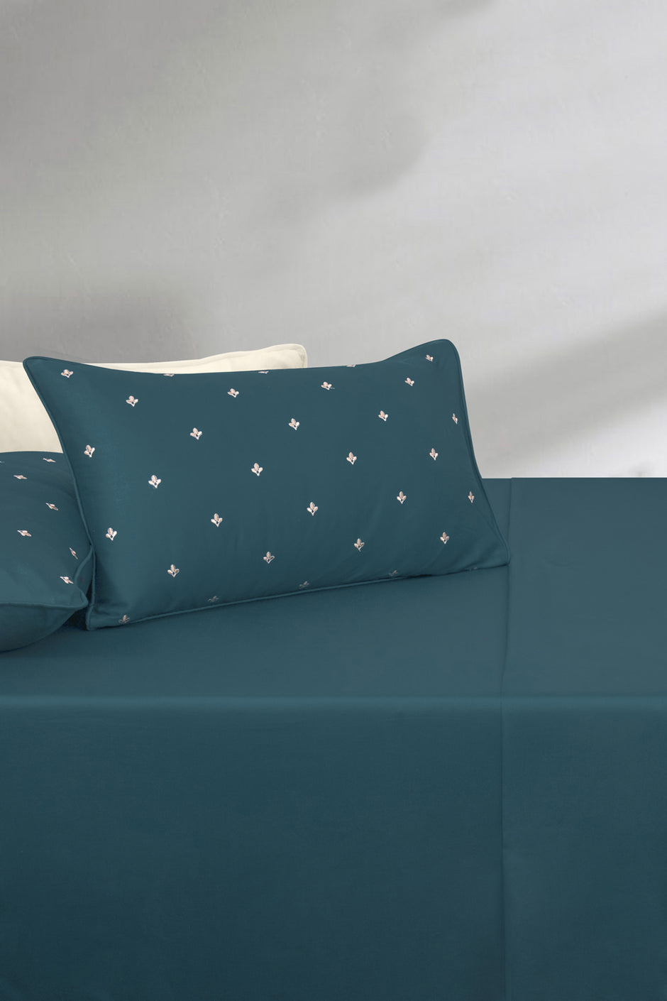 Pine Green  T-200 Embroidered Bed Sheet Set