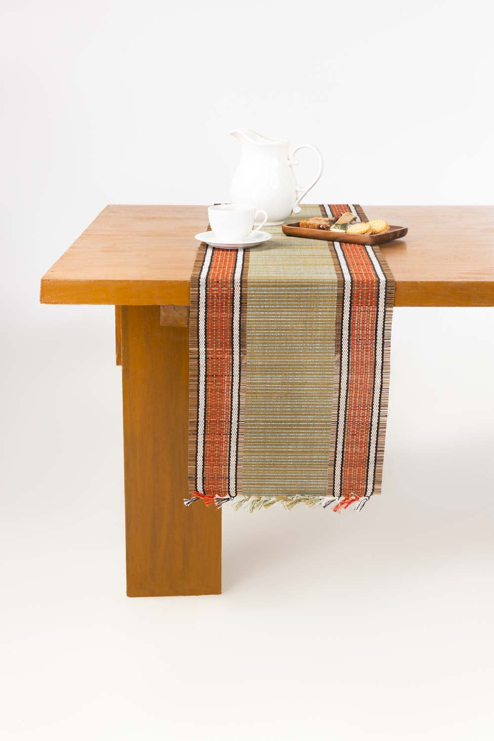 Plain Sanober Table Runner