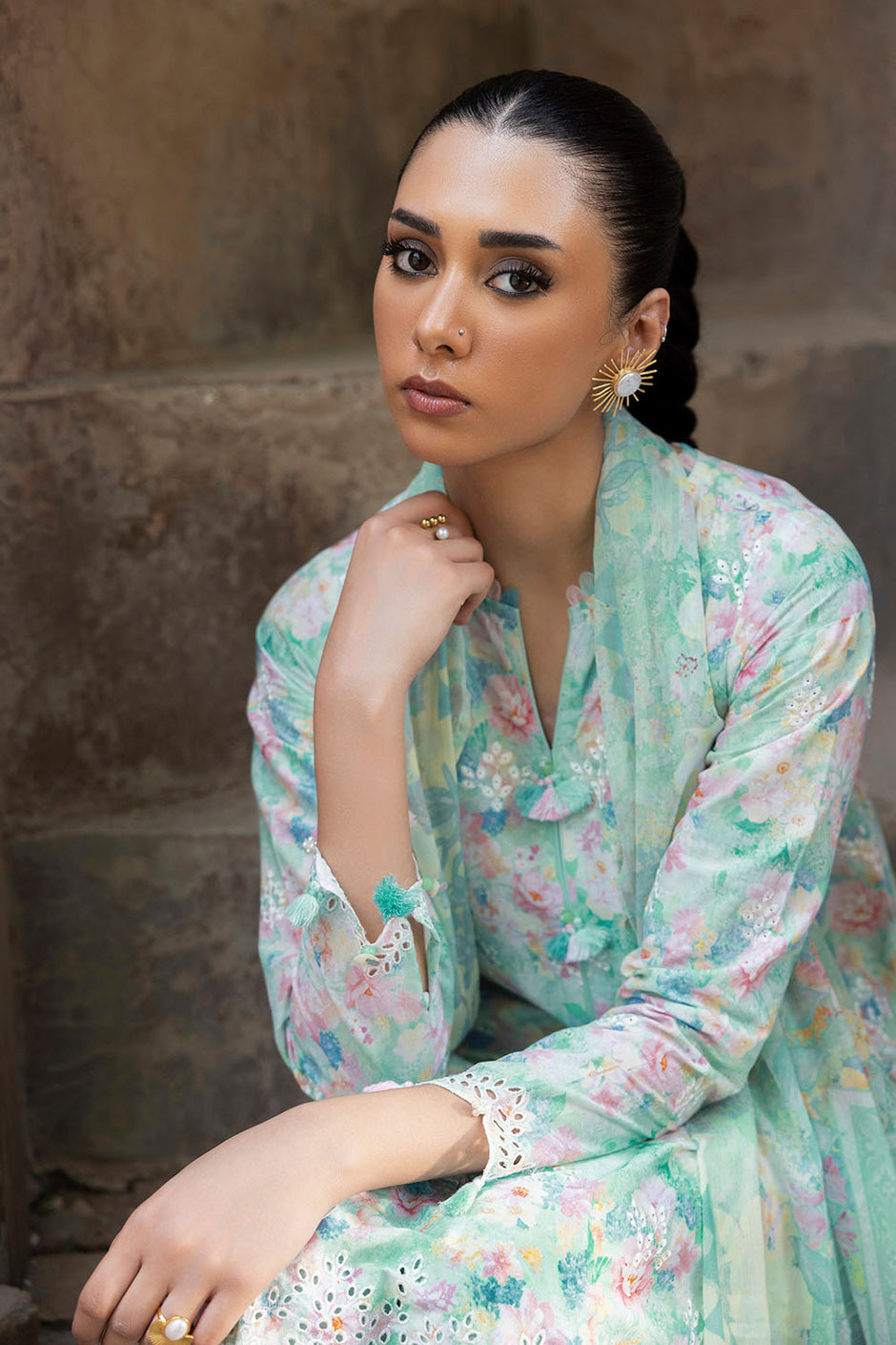 3 Piece Embroidered Printed Lawn Suit with Printed Chiffon Dupatta