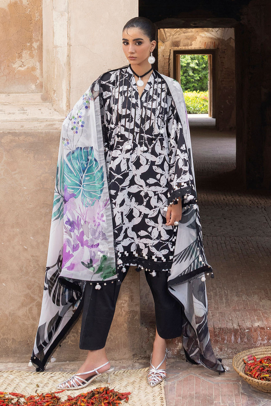 3 Piece Embroidered Printed Lawn Suit with Embroidered Printed Chiffon Dupatta