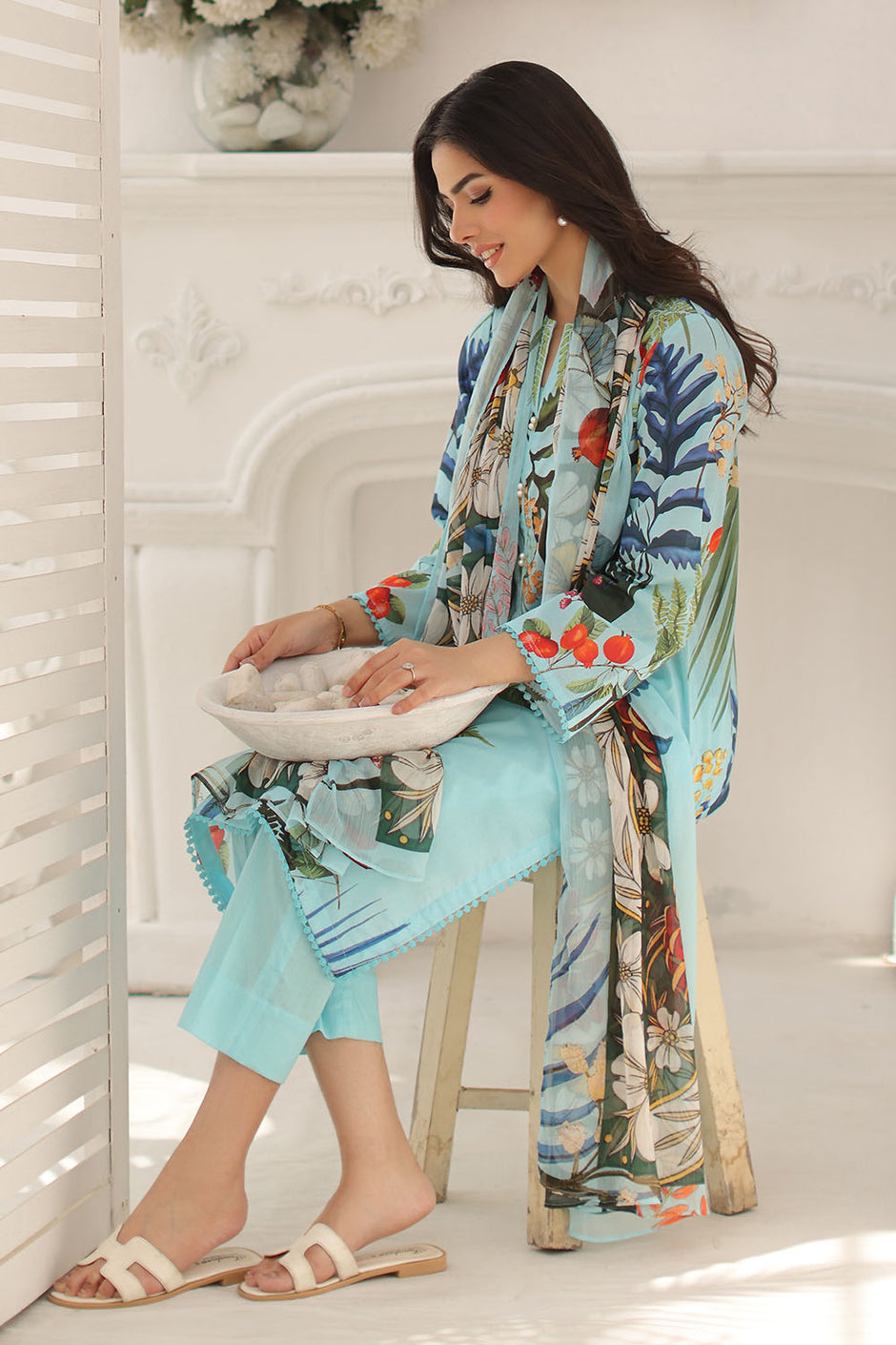3 Piece Printed Lawn Suit with Chiffon Dupatta