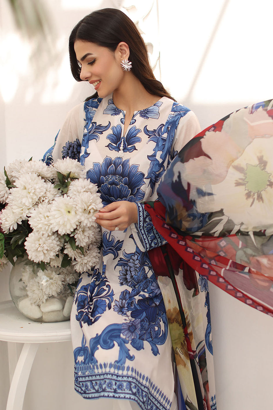 3 Piece Printed Lawn Suit with Chiffon Dupatta