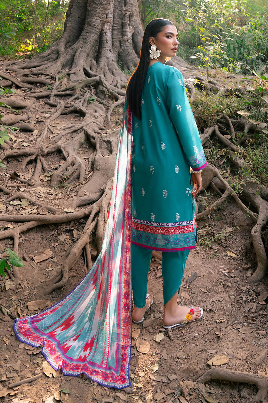 3 Piece Printed Lawn Suit with Chiffon Dupatta