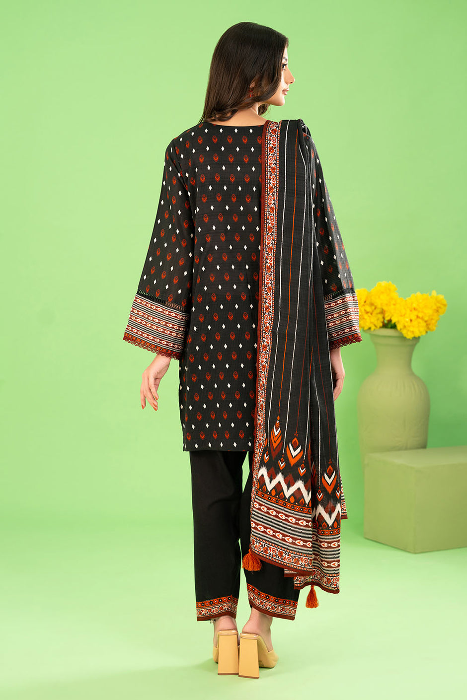 3 Piece Printed Khaddar Suit with Dupatta
