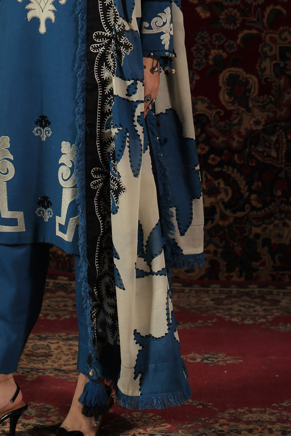 3 Piece Embroidered Textured Cotton Linen Suit