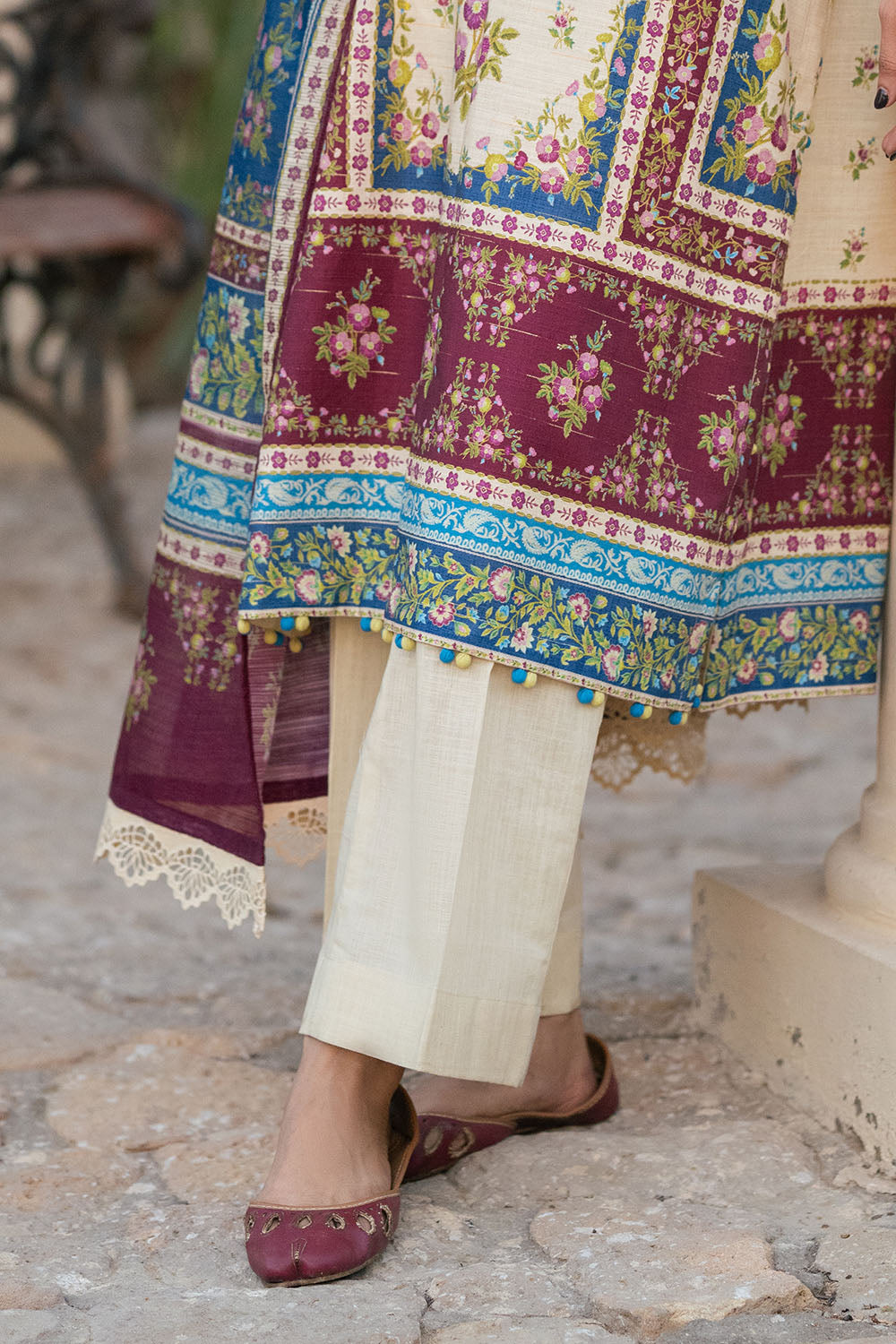 3 Piece Printed Khaddar Stripe Suit