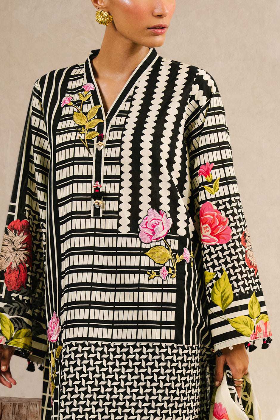 3 Piece Printed Cotton Suit with Printed Denting Lawn Dupatta and Embroidered Bunch