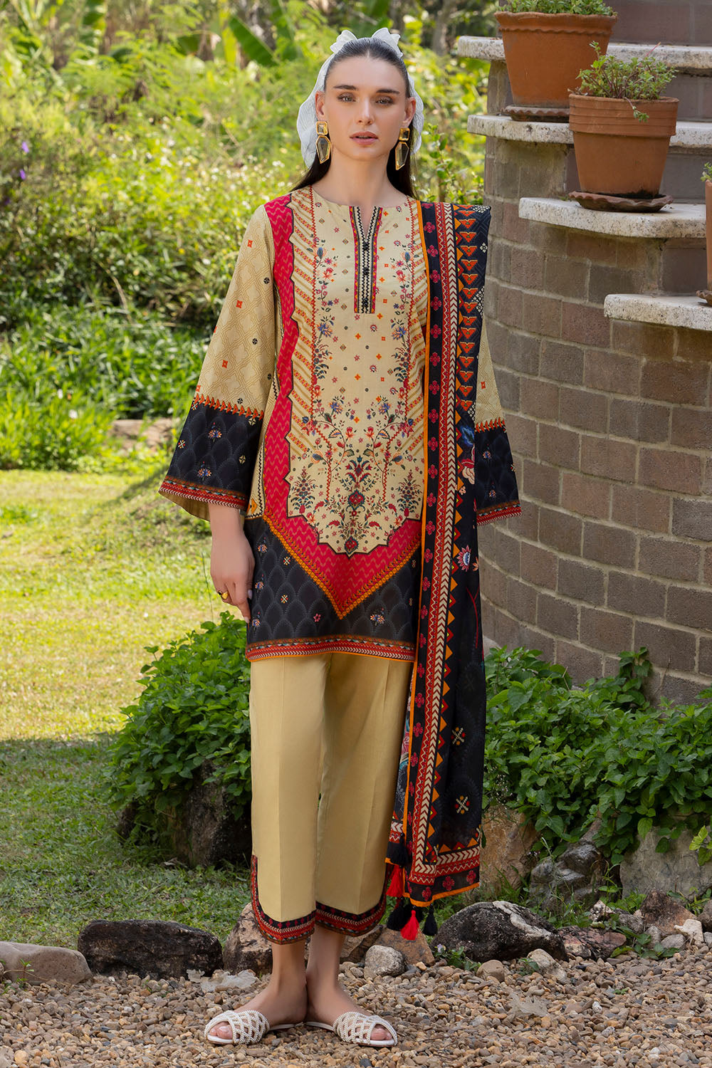 3 Piece Printed Cambric Suit with Lawn Dupatta