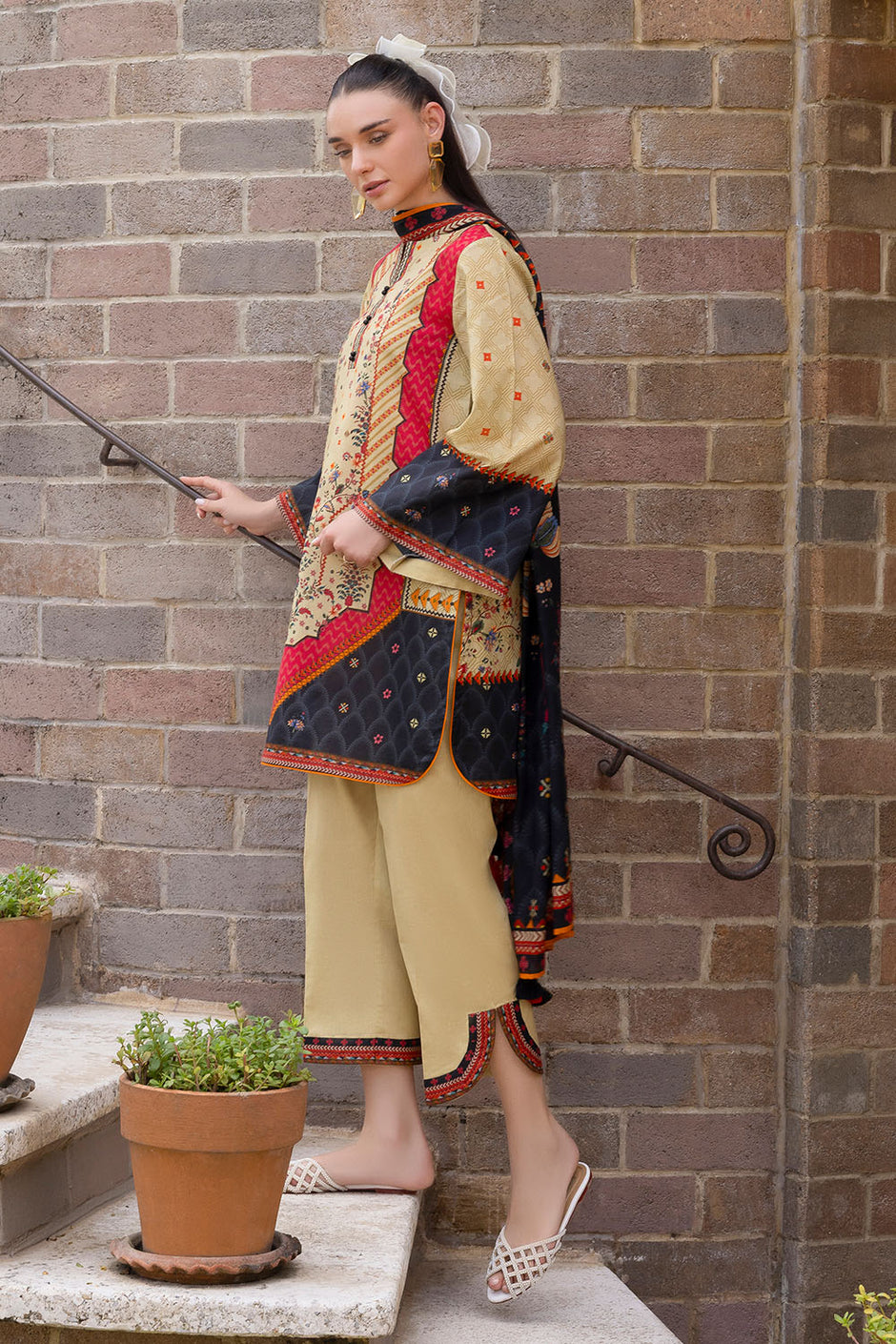 3 Piece Printed Cambric Suit with Lawn Dupatta