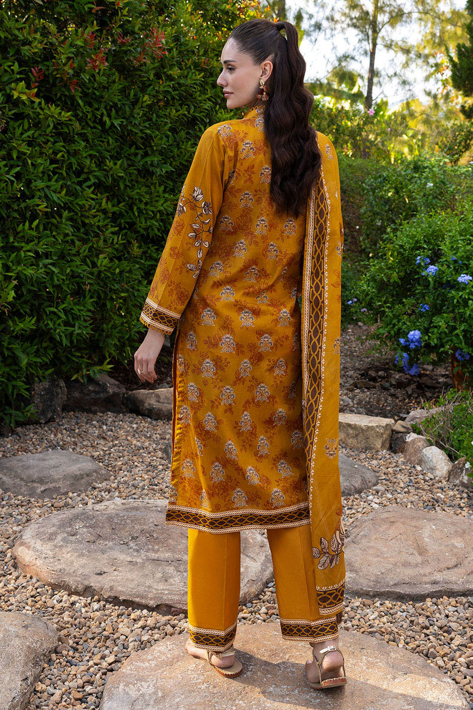 3 Piece Printed Cambric Suit with Lawn Dupatta