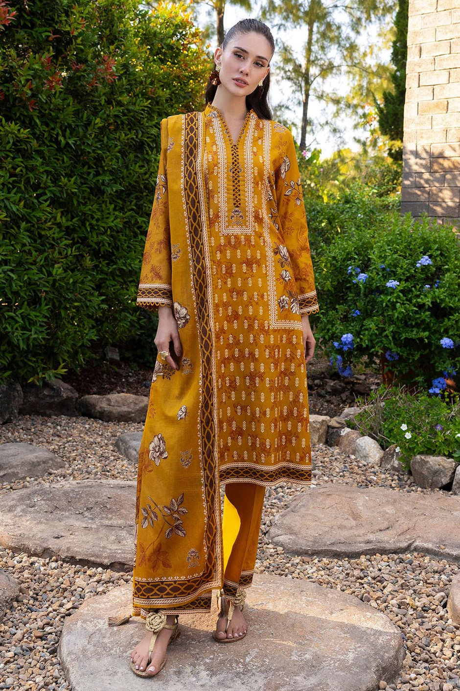 3 Piece Printed Cambric Suit with Lawn Dupatta