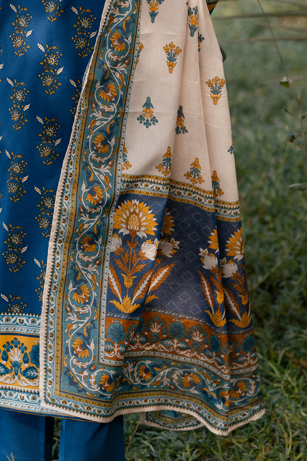 3 Piece Printed Textured Linen Suit