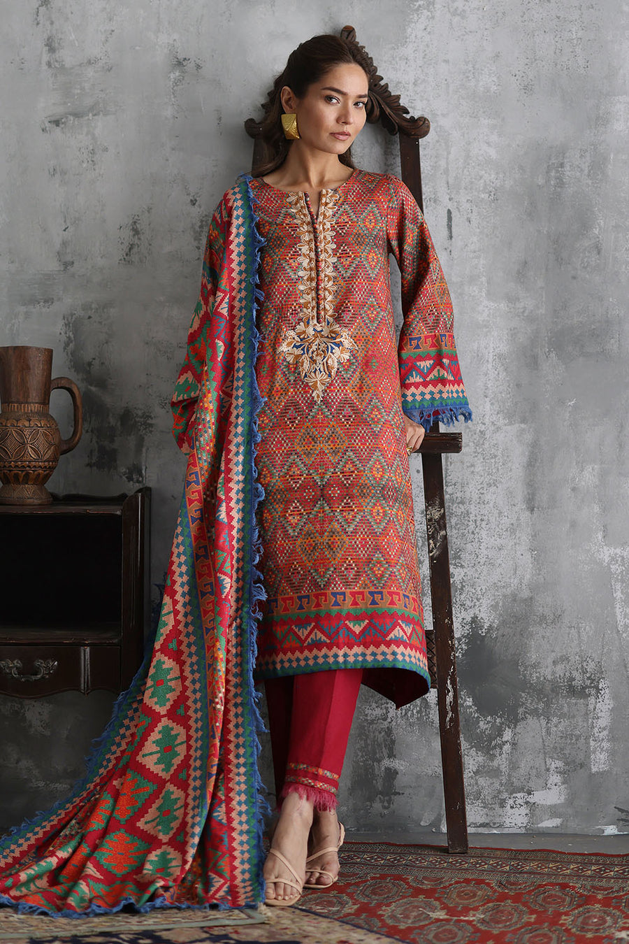 Retail Price: 9,990/-PKR