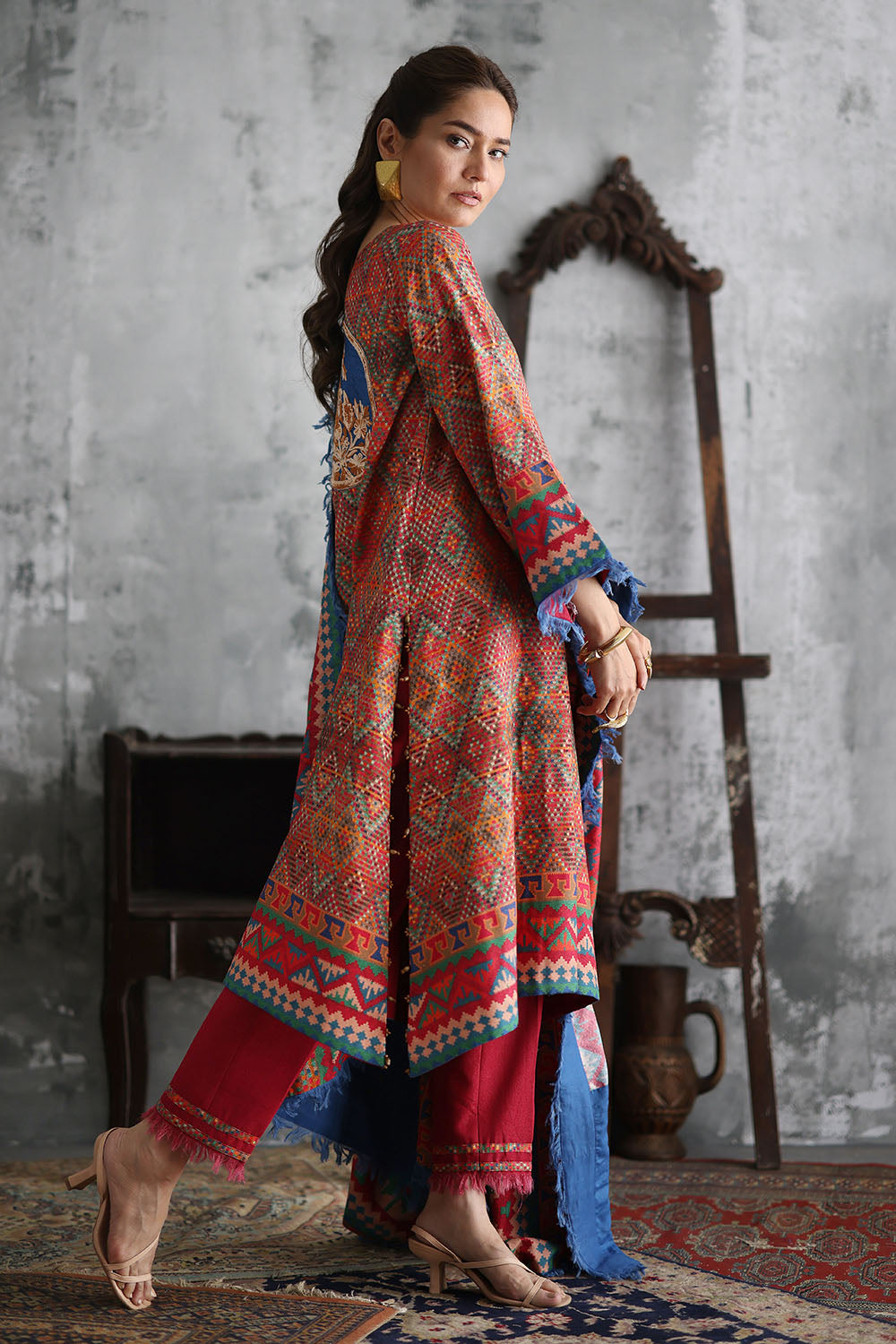3 Piece Printed Karandi Suit with Printed Karandi Dupatta