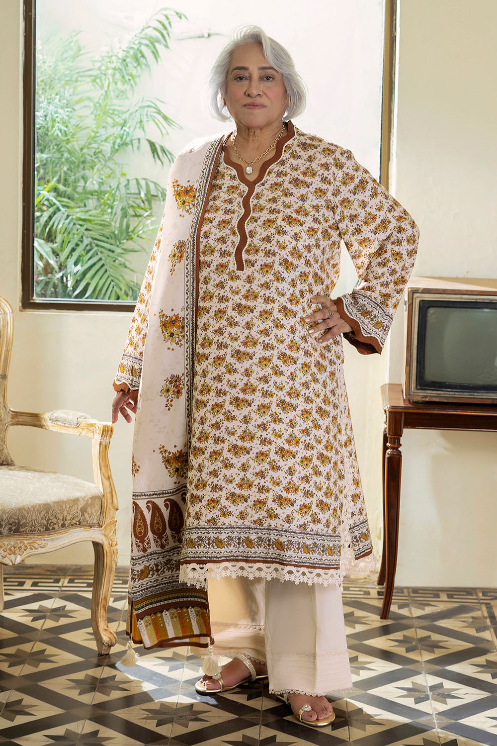 3 Piece Printed Karandi Suit