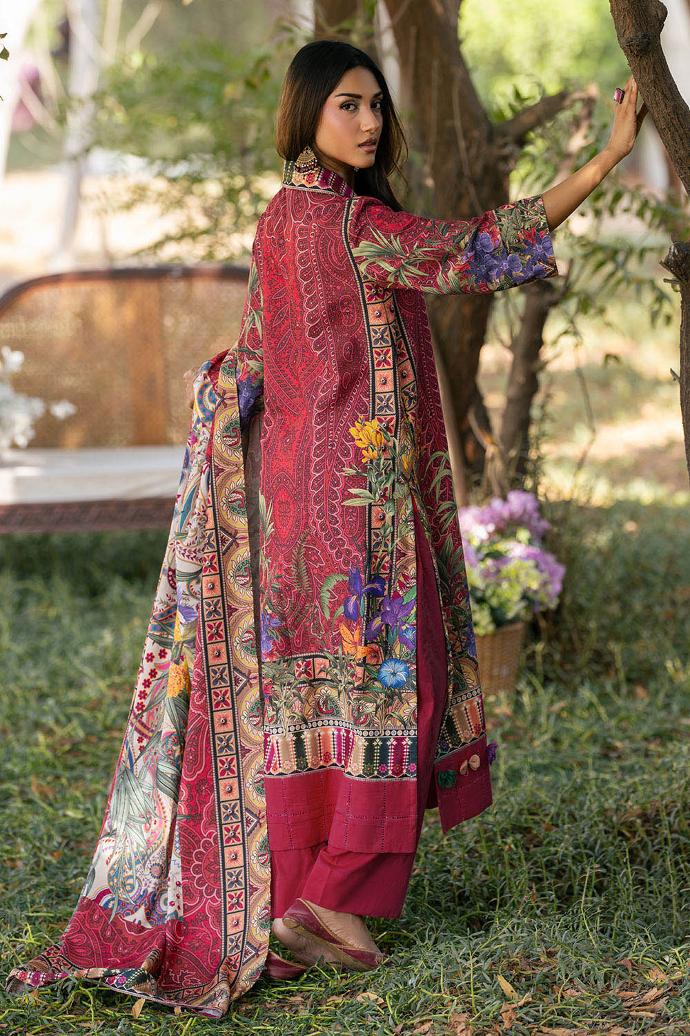 3 Piece Printed Karandi Suit