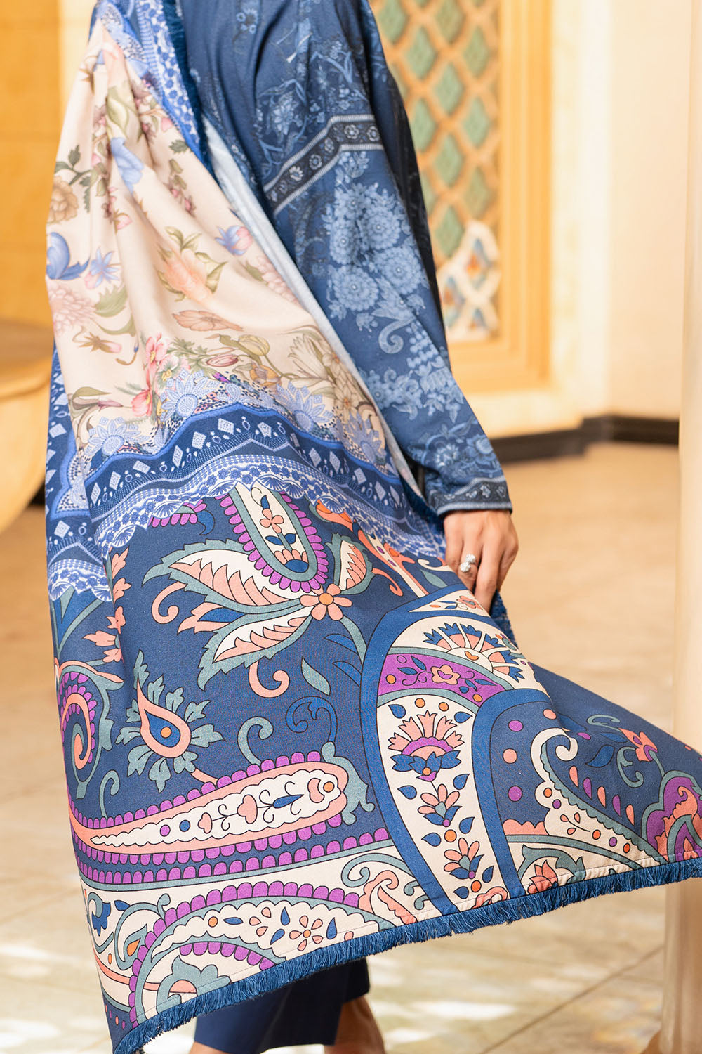3 Piece Printed Karandi Suit