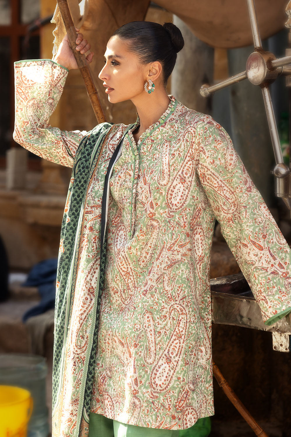 3 Piece Printed Khaddar Suit with Dupatta K-52043