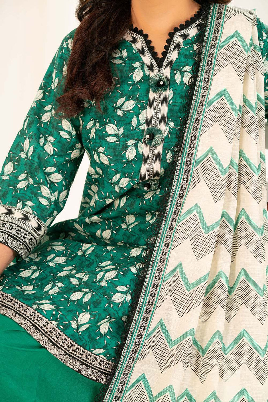 3 Piece Printed Khaddar Suit with Dupatta K-52065