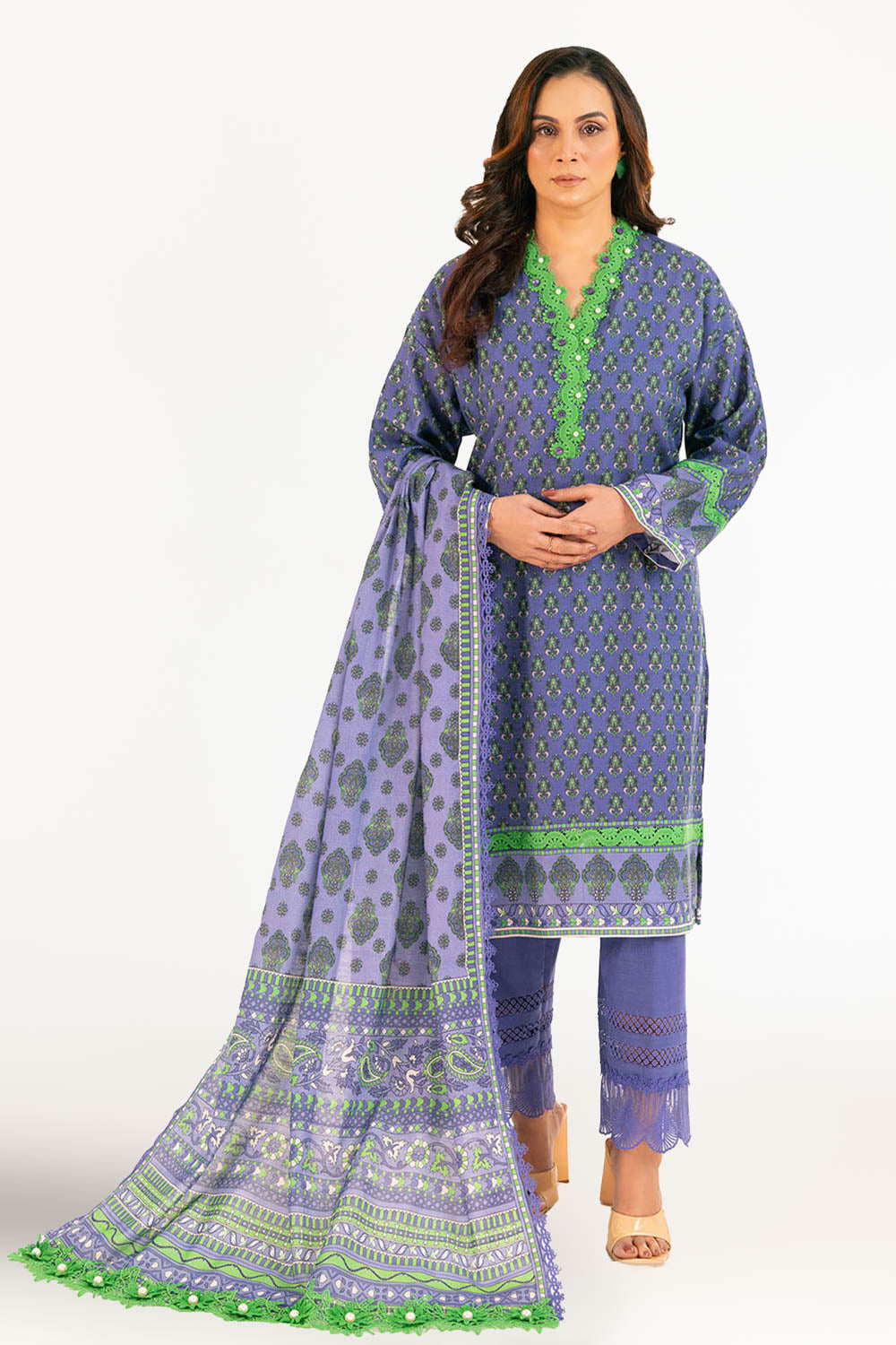 3 Piece Printed Khaddar Suit with Dupatta K-52084