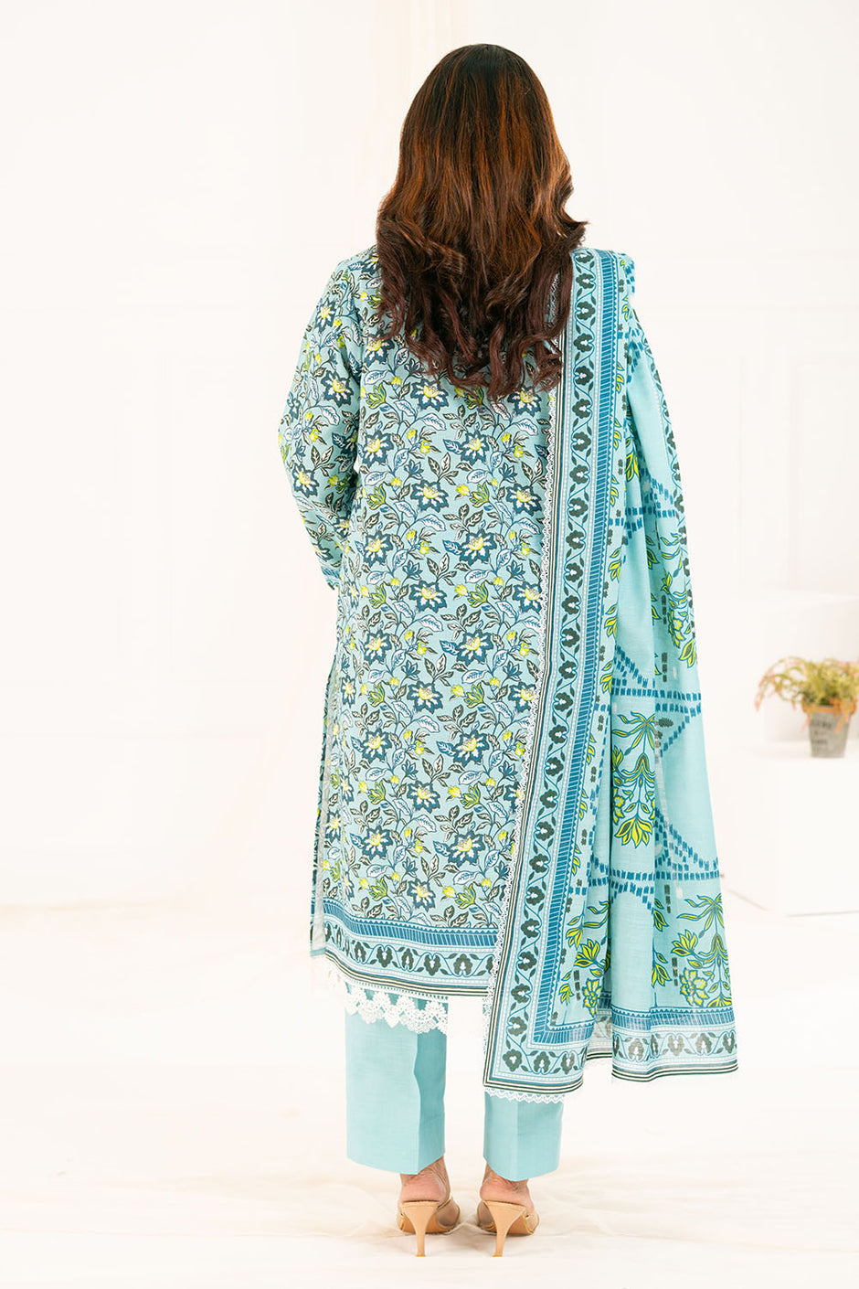 3 Piece Printed Khaddar Suit with Dupatta