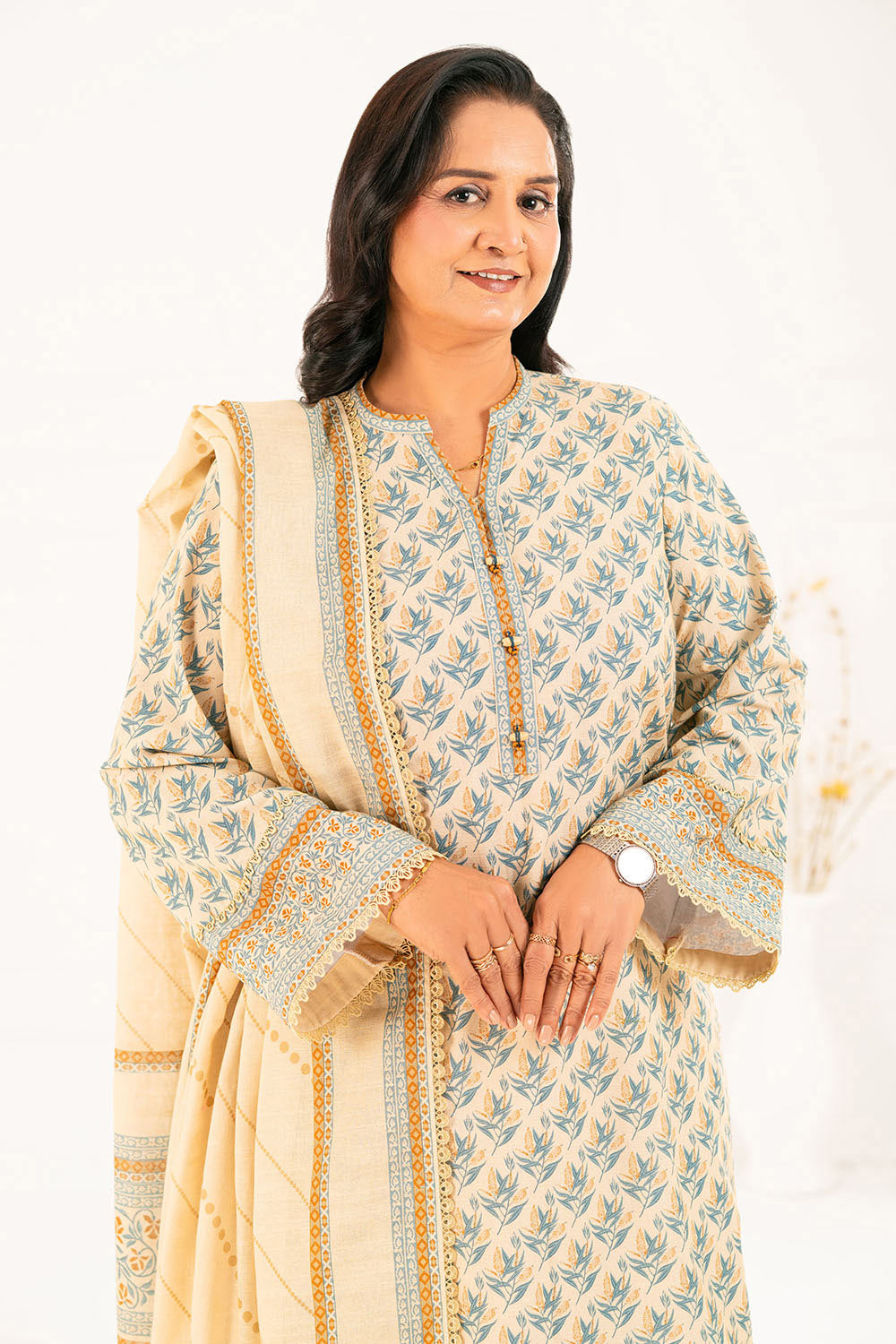 3 Piece Printed Khaddar Suit with Dupatta K-52105