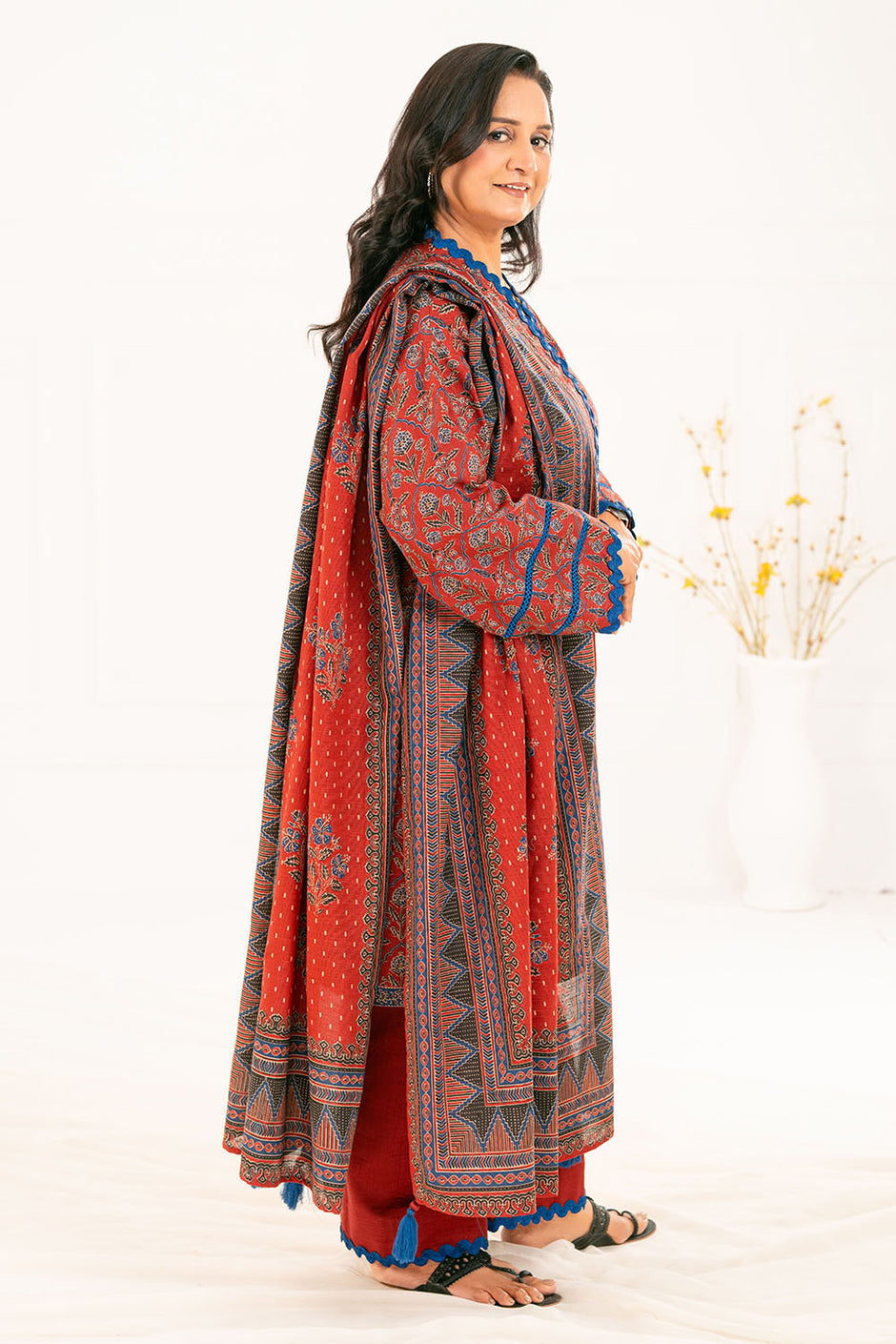 3 Piece Printed Khaddar Suit with Dupatta