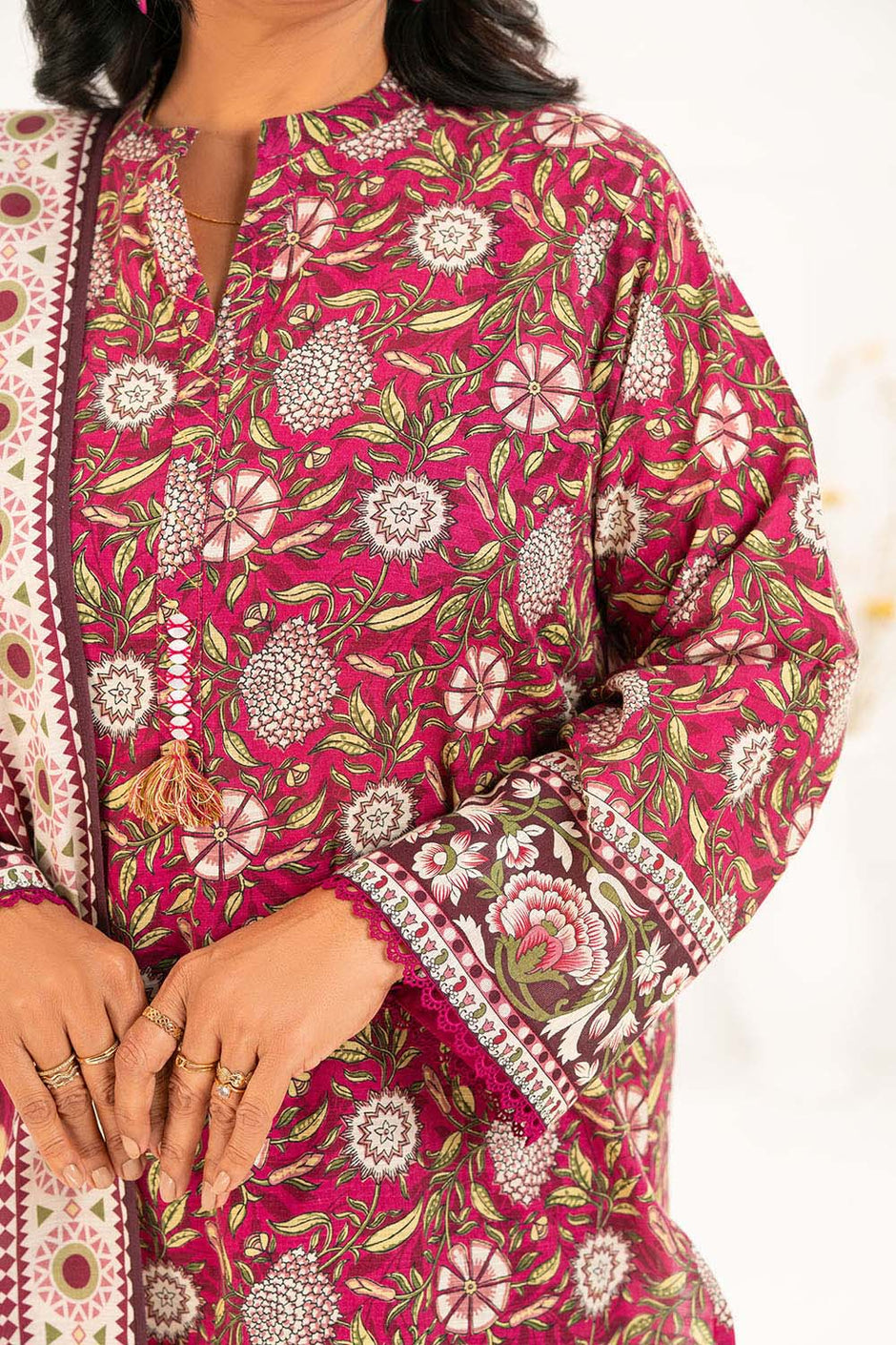 3 Piece Printed Khaddar Suit with Dupatta K-52109