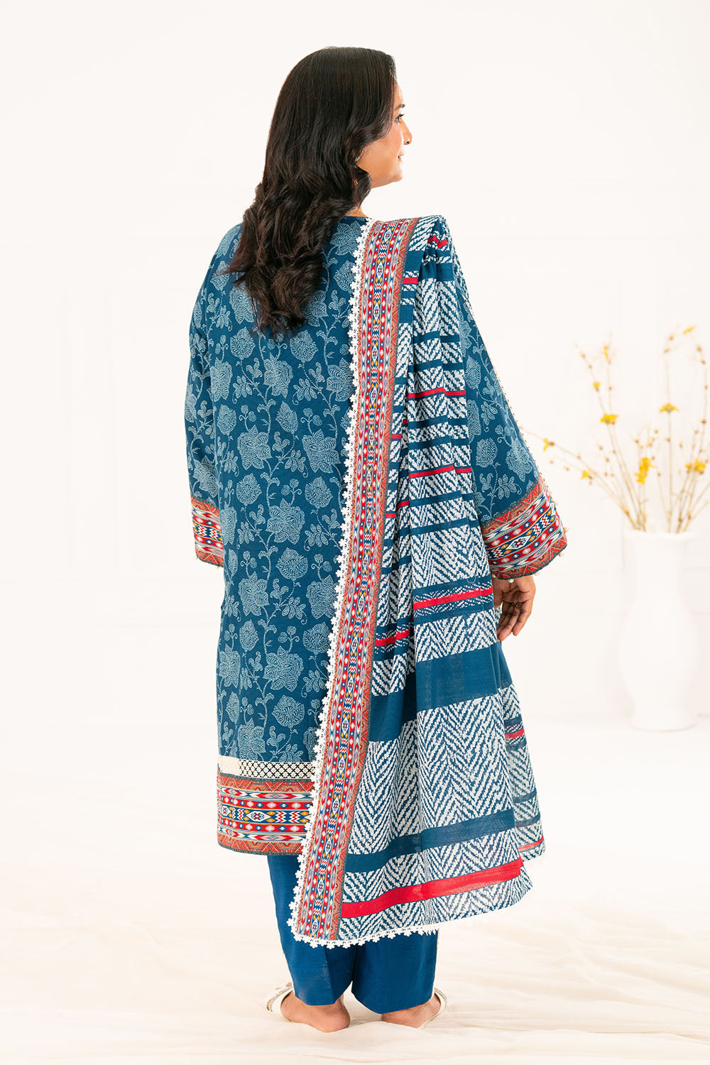 3 Piece Printed Khaddar Suit with Dupatta K-52110
