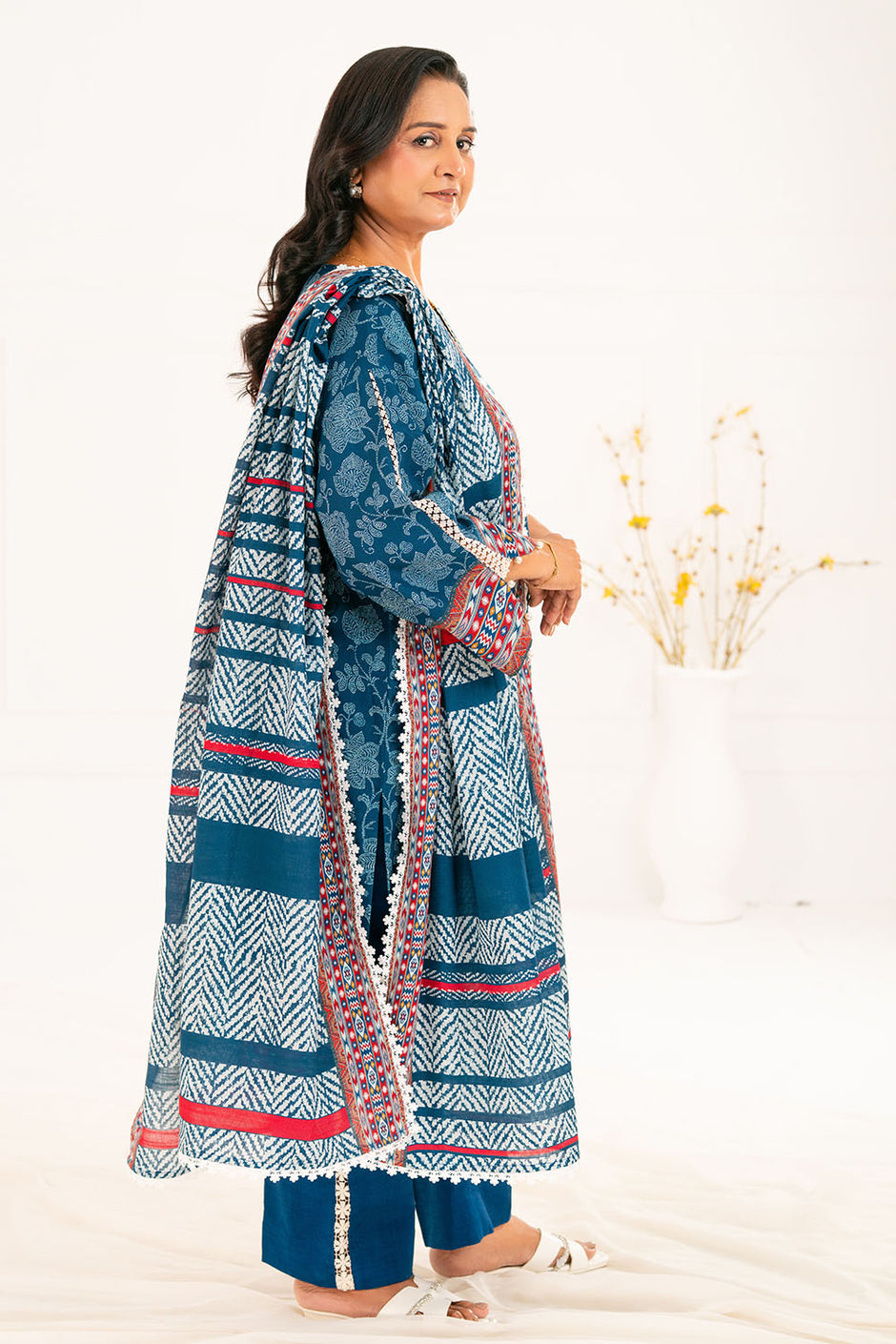3 Piece Printed Khaddar Suit with Dupatta