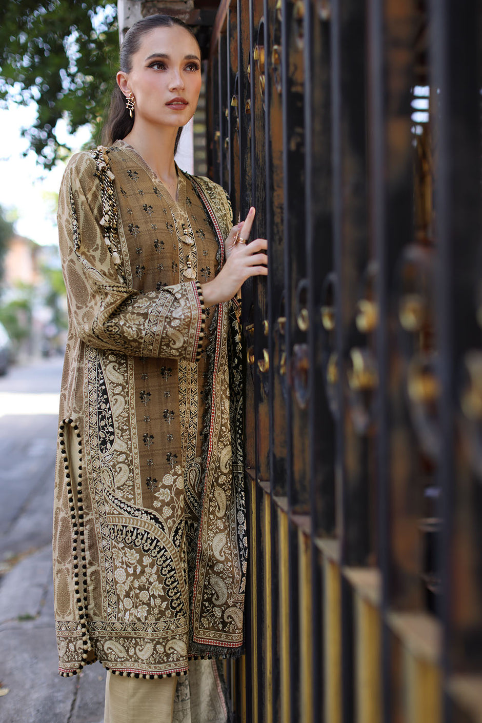 3 Piece Printed Khaddar Suit with Printed Khaddar Dupatta