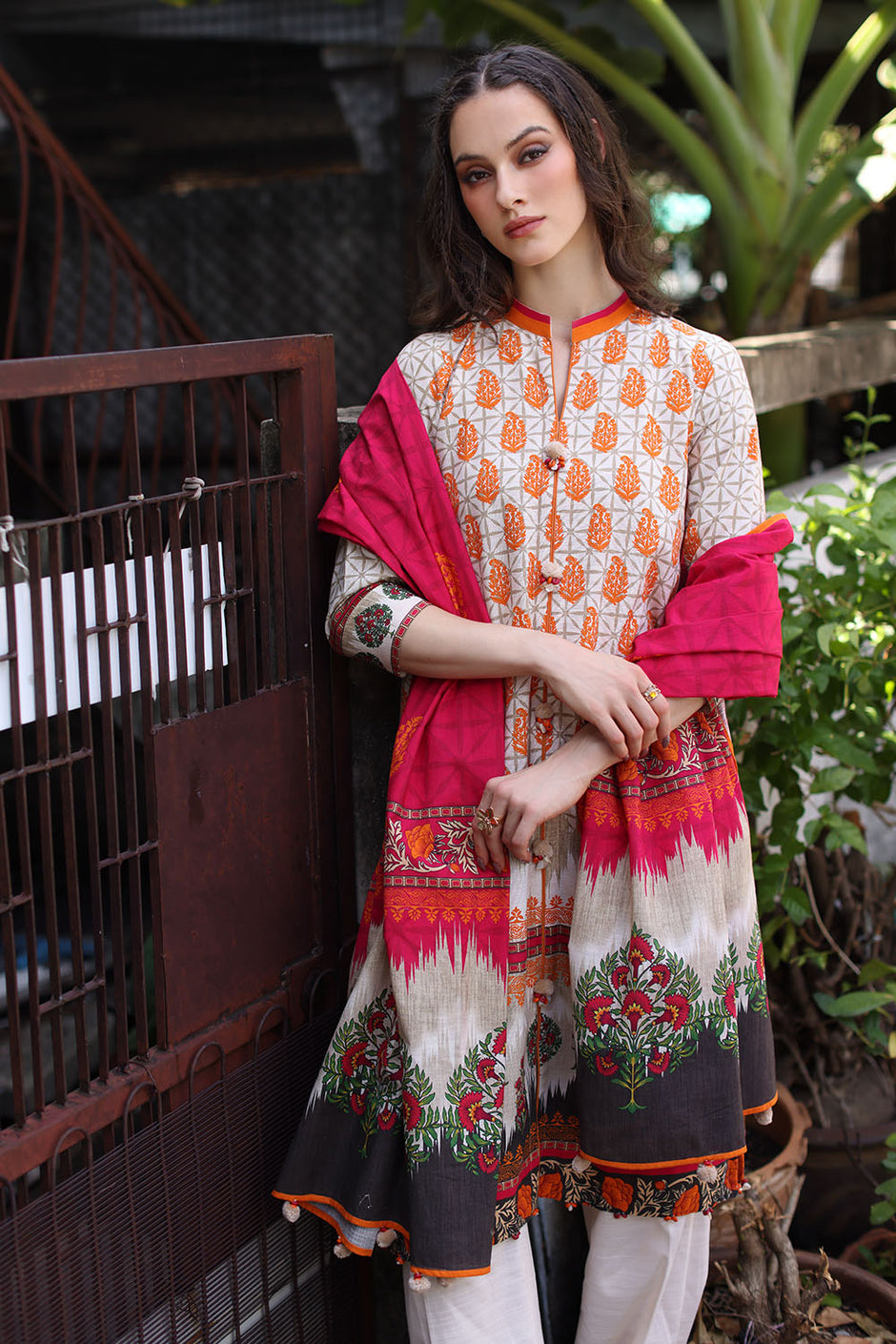 3 Piece Printed Khaddar Suit with Printed Khaddar Dupatta