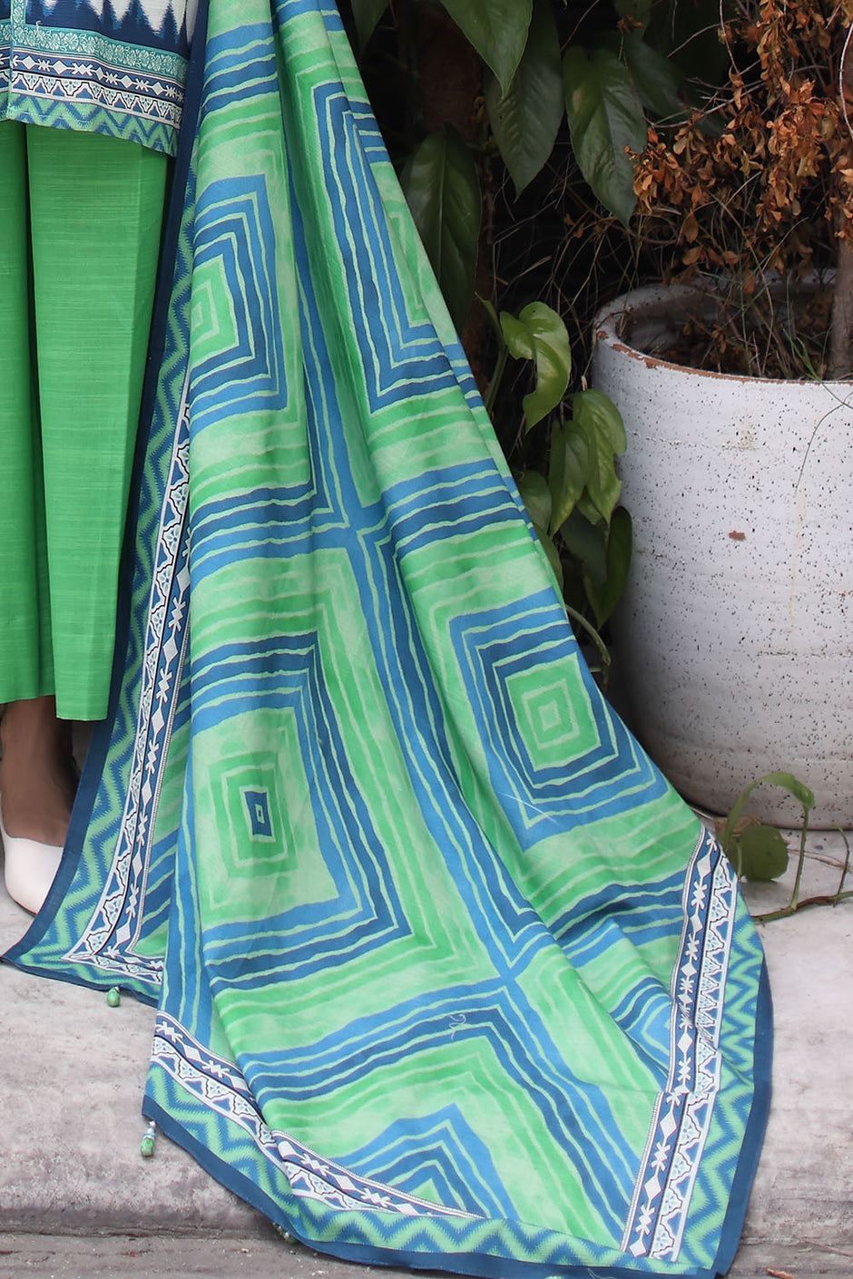 3 Piece Printed Khaddar Suit with Printed Khaddar Dupatta