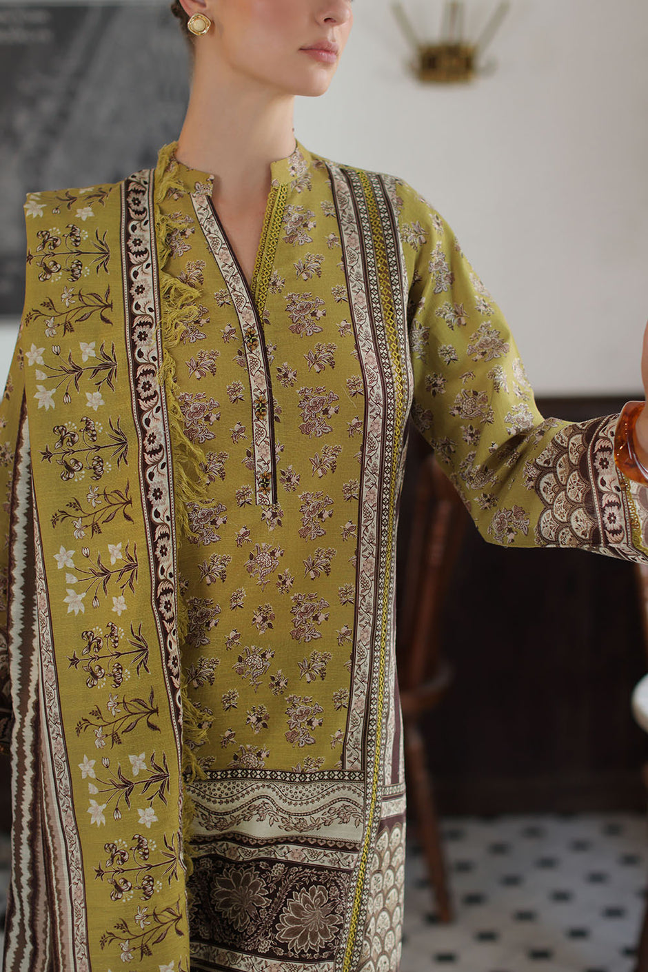 3 Piece Printed Khaddar Suit