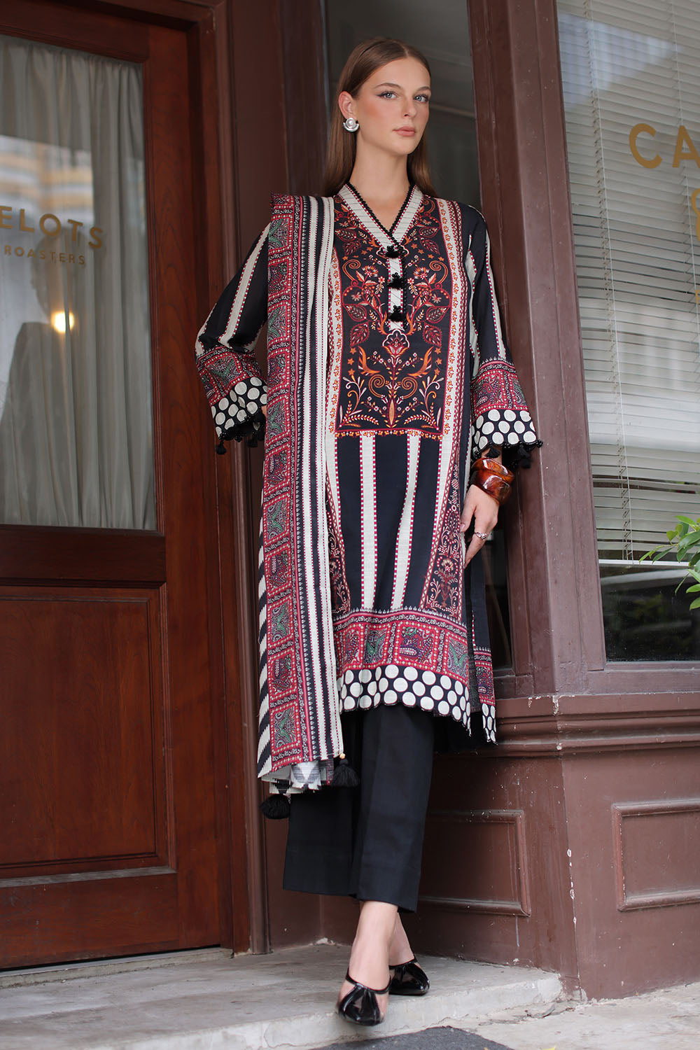 3 Piece Printed Khaddar Suit
