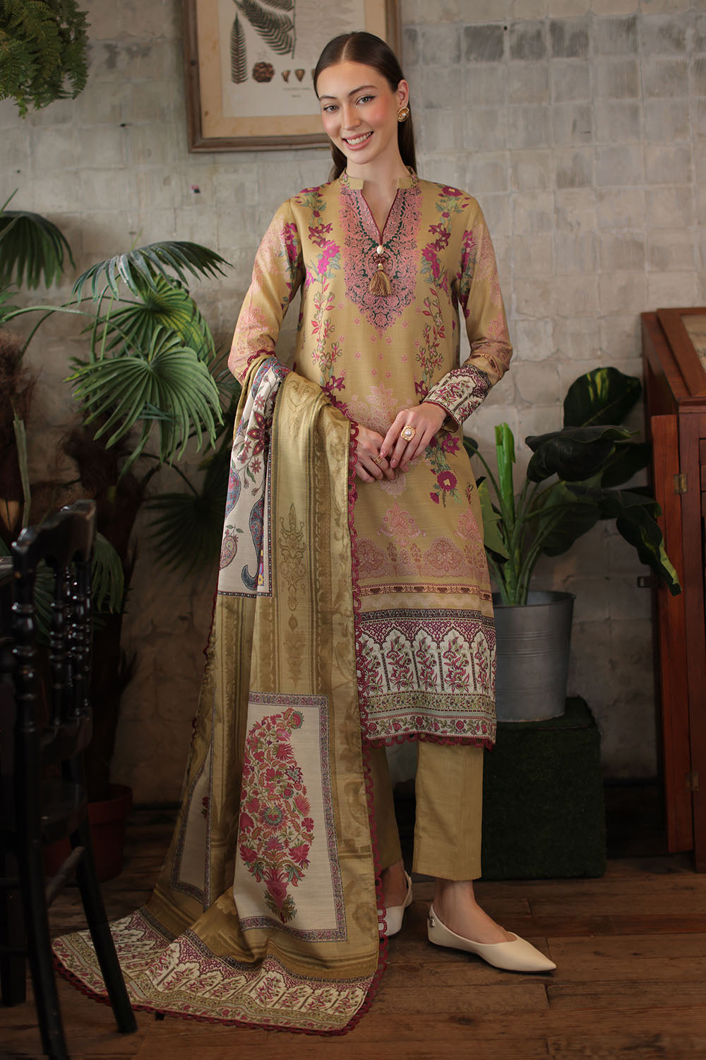 3 Piece Printed Khaddar Suit