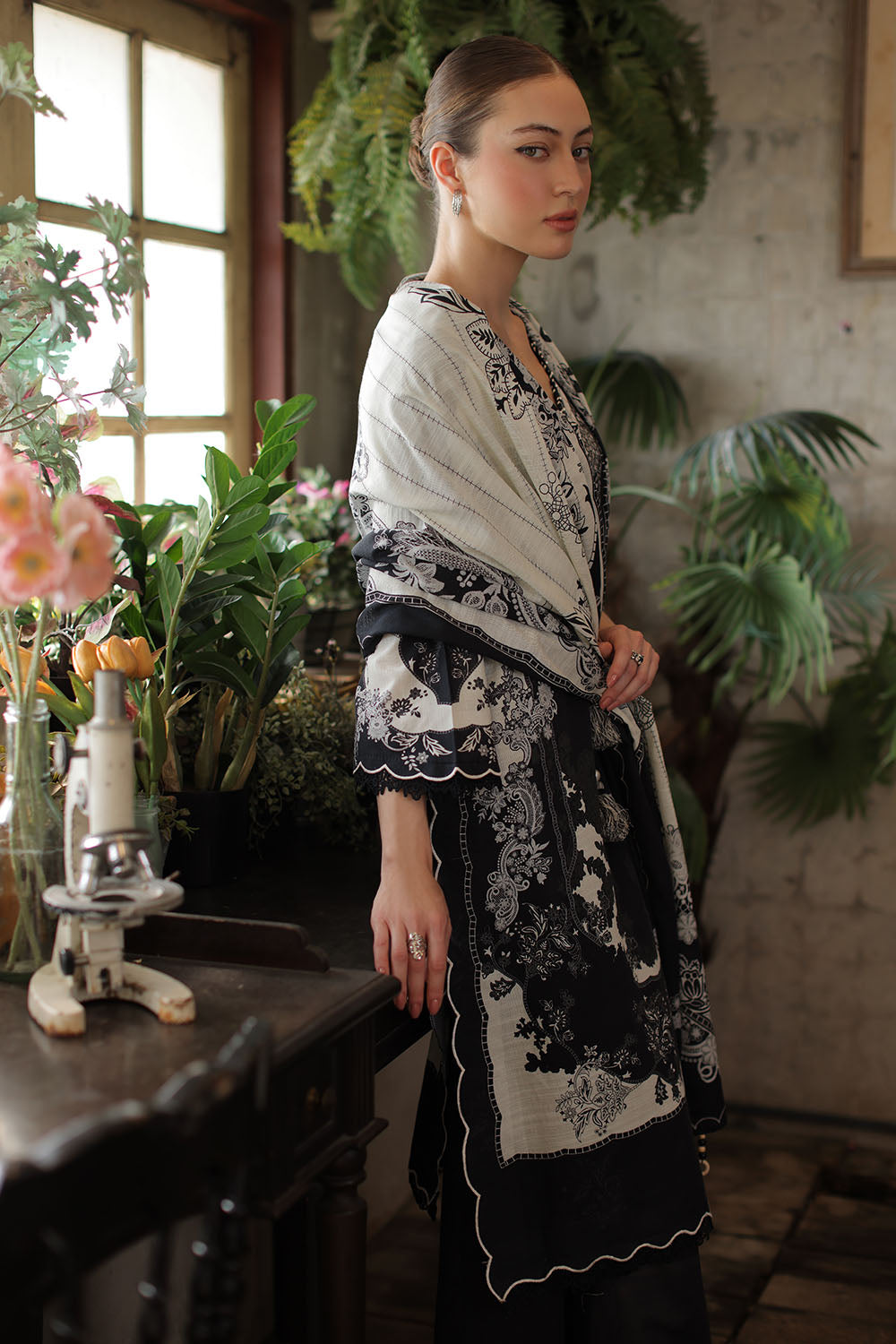 3 Piece Printed Khaddar Suit